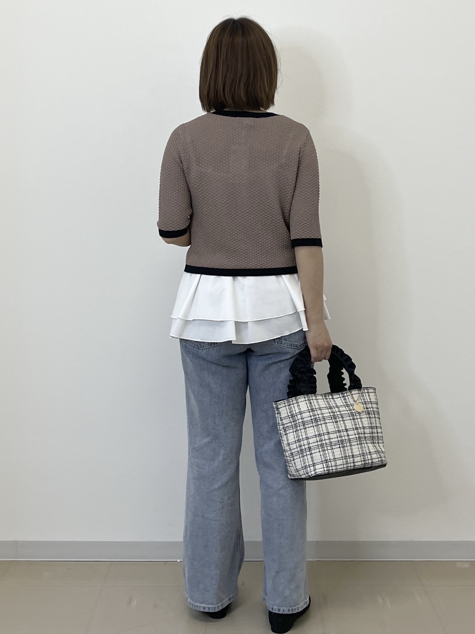 あずささんの「OPAQUE.CLIP｜【抗ピリング】柄編みニットカーディガン&times;ペプラムキャミセット《洗濯機OK》」を使ったコーディネート