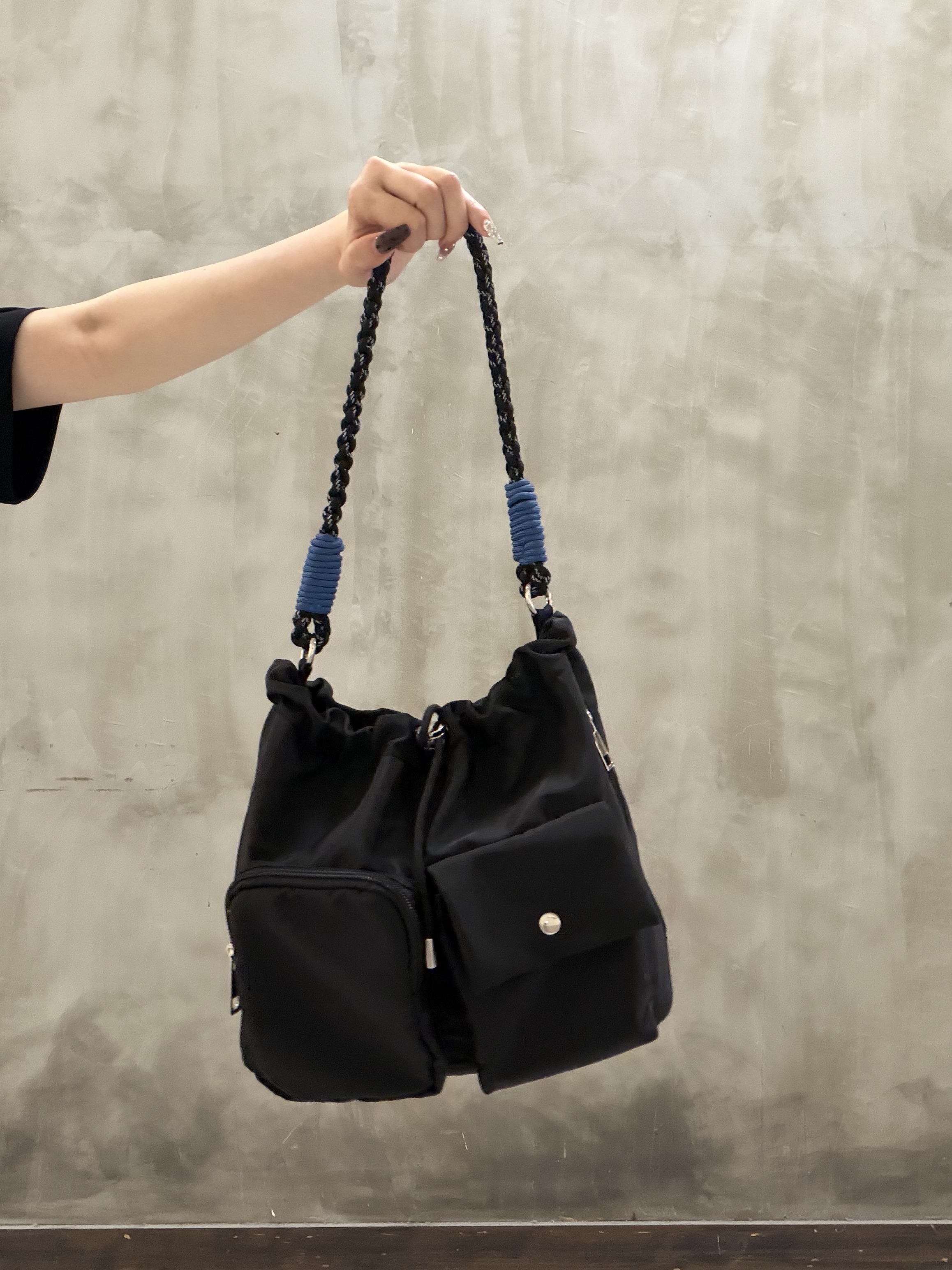 maiさんの「grove｜【吸水速乾・UVカット・マシンウォッシャブル】ベーシックMIXロゴプリントT」を使ったコーディネート