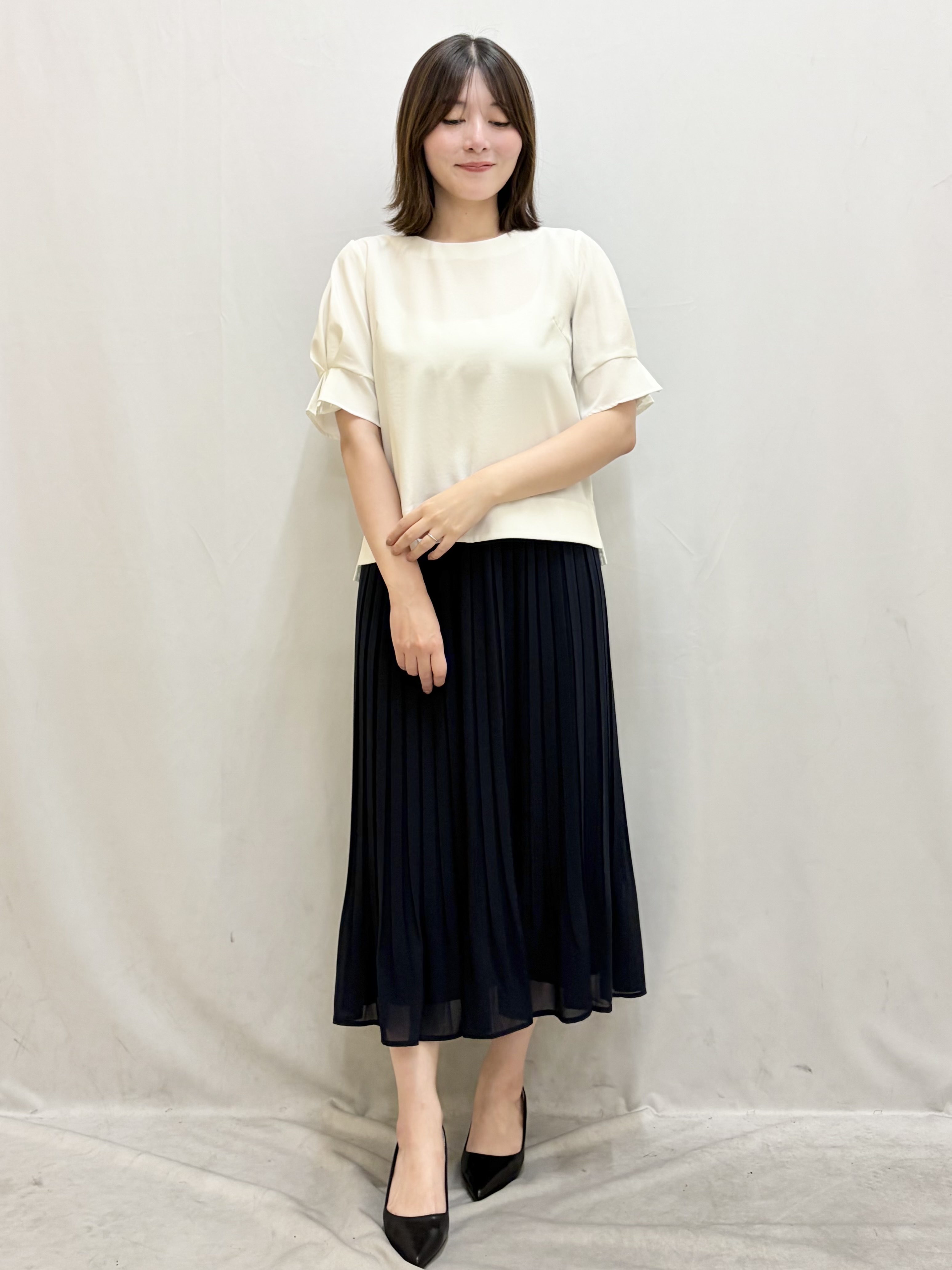 kasumiさんの「index｜【接触冷感／吸水速乾】タックパフスリーブブラウス《防シワ／洗濯機OK／XS～3L／8col》」を使ったコーディネート