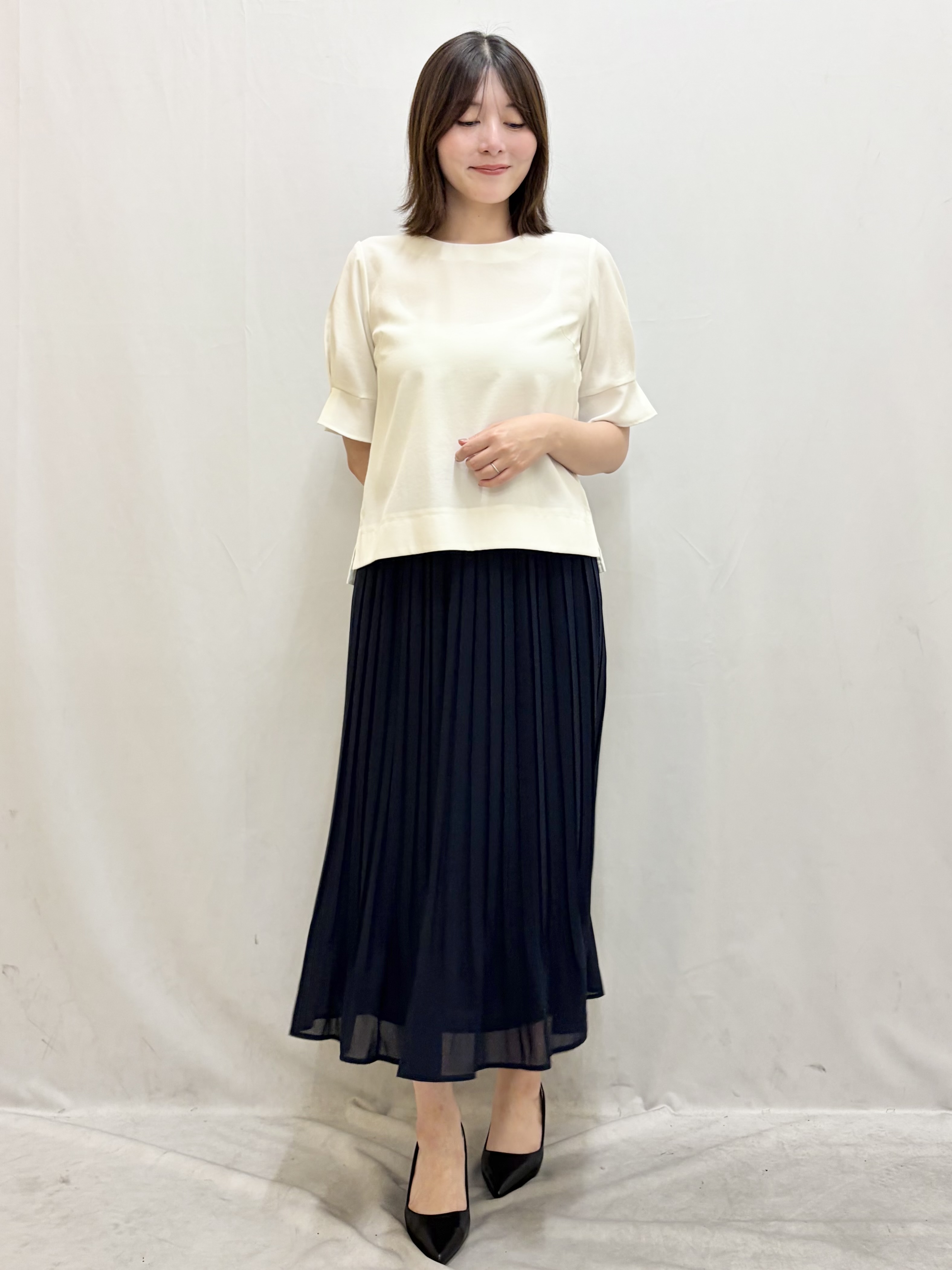kasumiさんの「index｜【接触冷感／吸水速乾】タックパフスリーブブラウス《防シワ／洗濯機OK／XS～3L／8col》」を使ったコーディネート