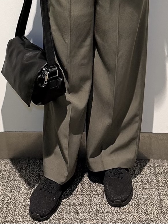 みーさんの「grove｜【人間工学/らくちん】ラメニットスニーカー」を使ったコーディネート