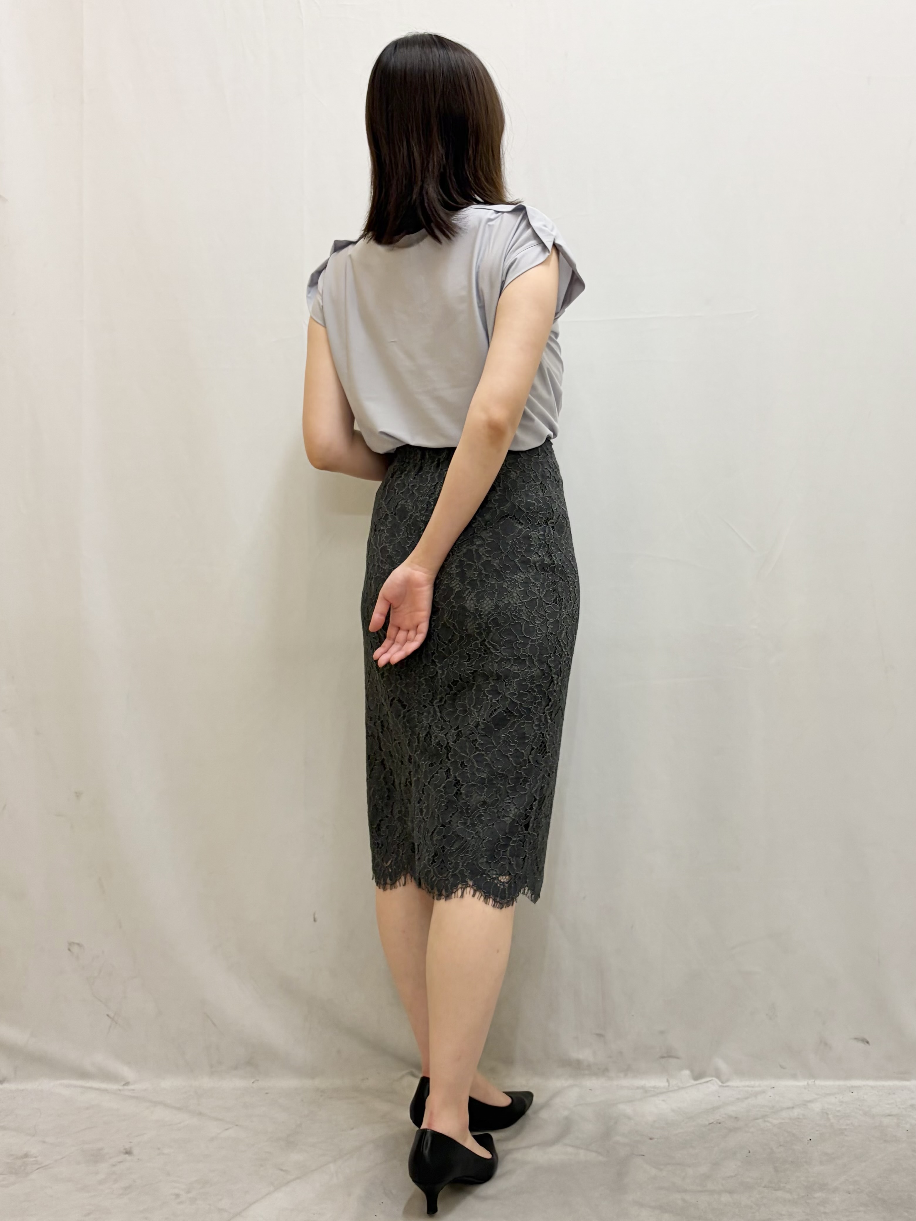 kasumiさんの「index｜【接触冷感】ひんやりキーネックフレンチトップス《洗濯機OK》」を使ったコーディネート