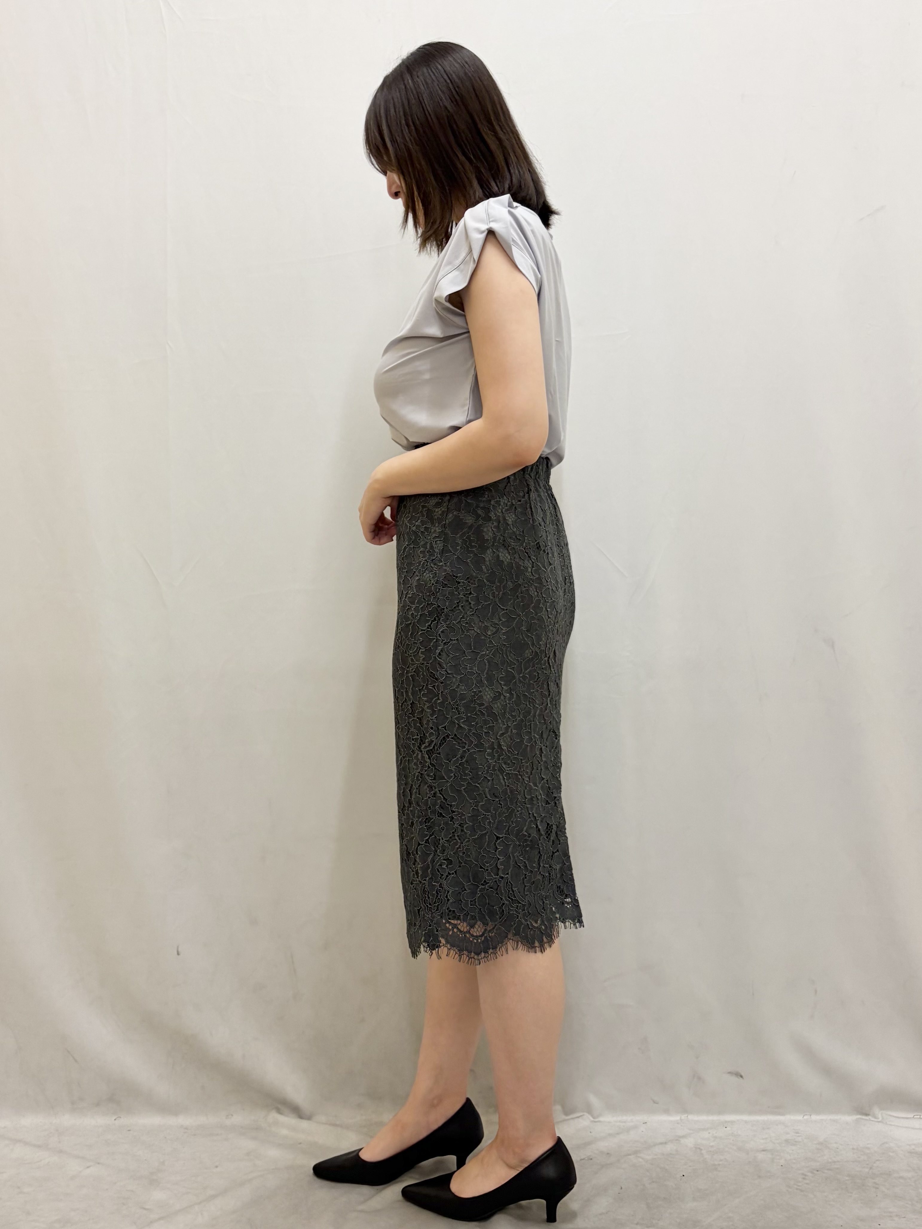 kasumiさんの「index｜【接触冷感】ひんやりキーネックフレンチトップス《洗濯機OK》」を使ったコーディネート