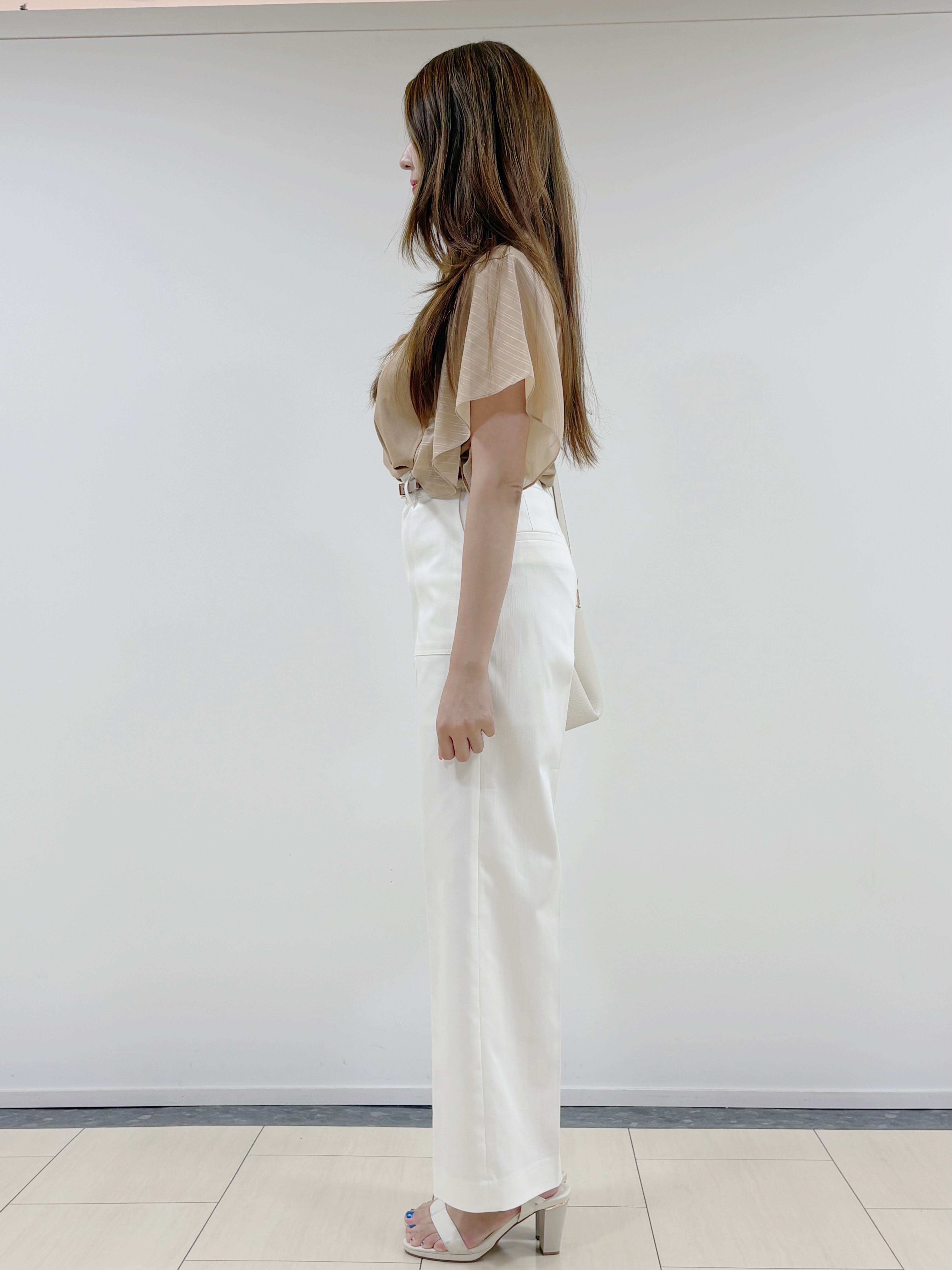 Annaさんの「COUP DE CHANCE｜【手洗い可／日本製】フレンチシアーカットソー」を使ったコーディネート