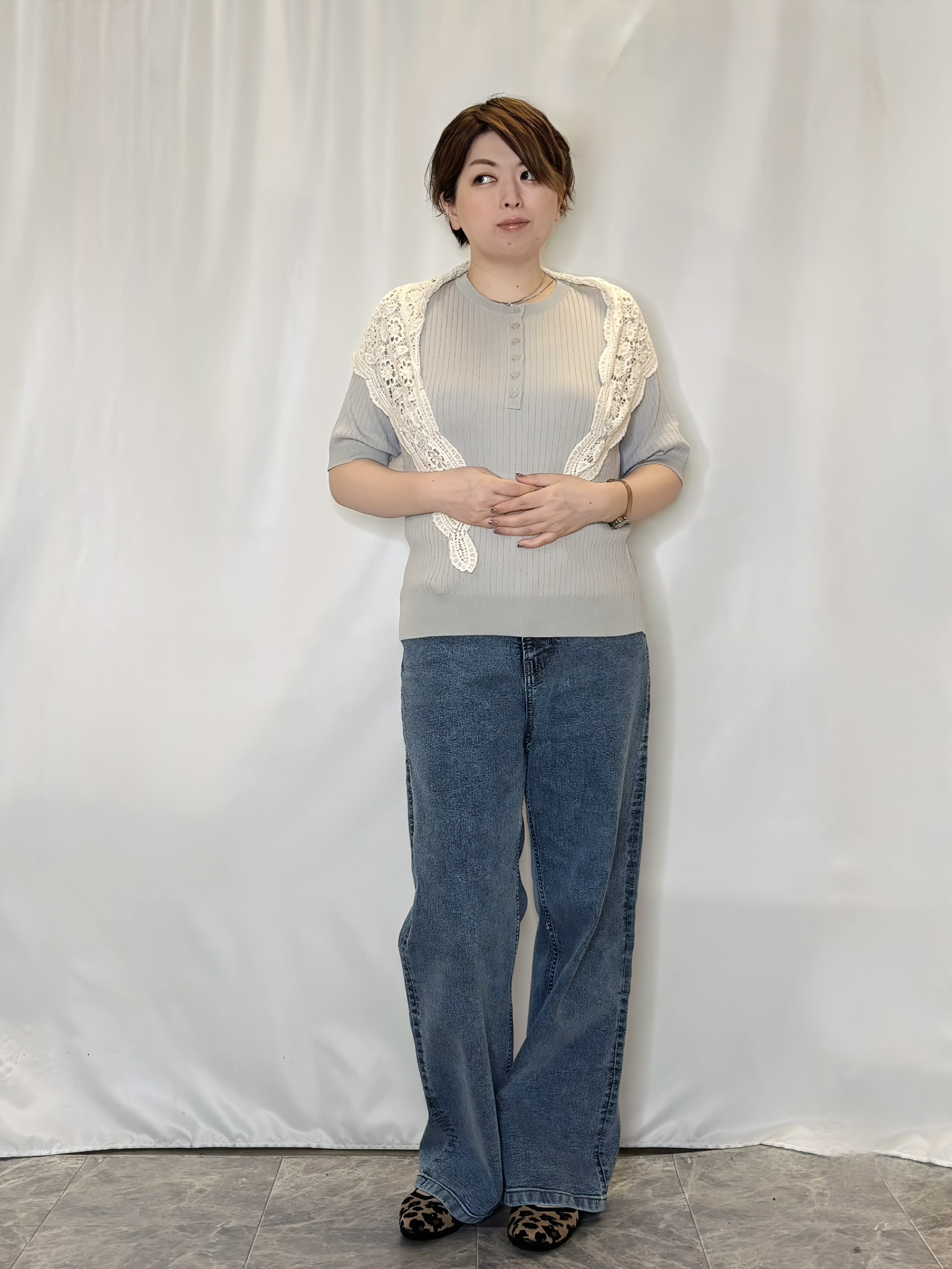 たみさんの「SHOO･LA･RUE｜【S-LL/洗濯機可】二の腕隠せる ヘンリーネック5分袖リブニット」を使ったコーディネート