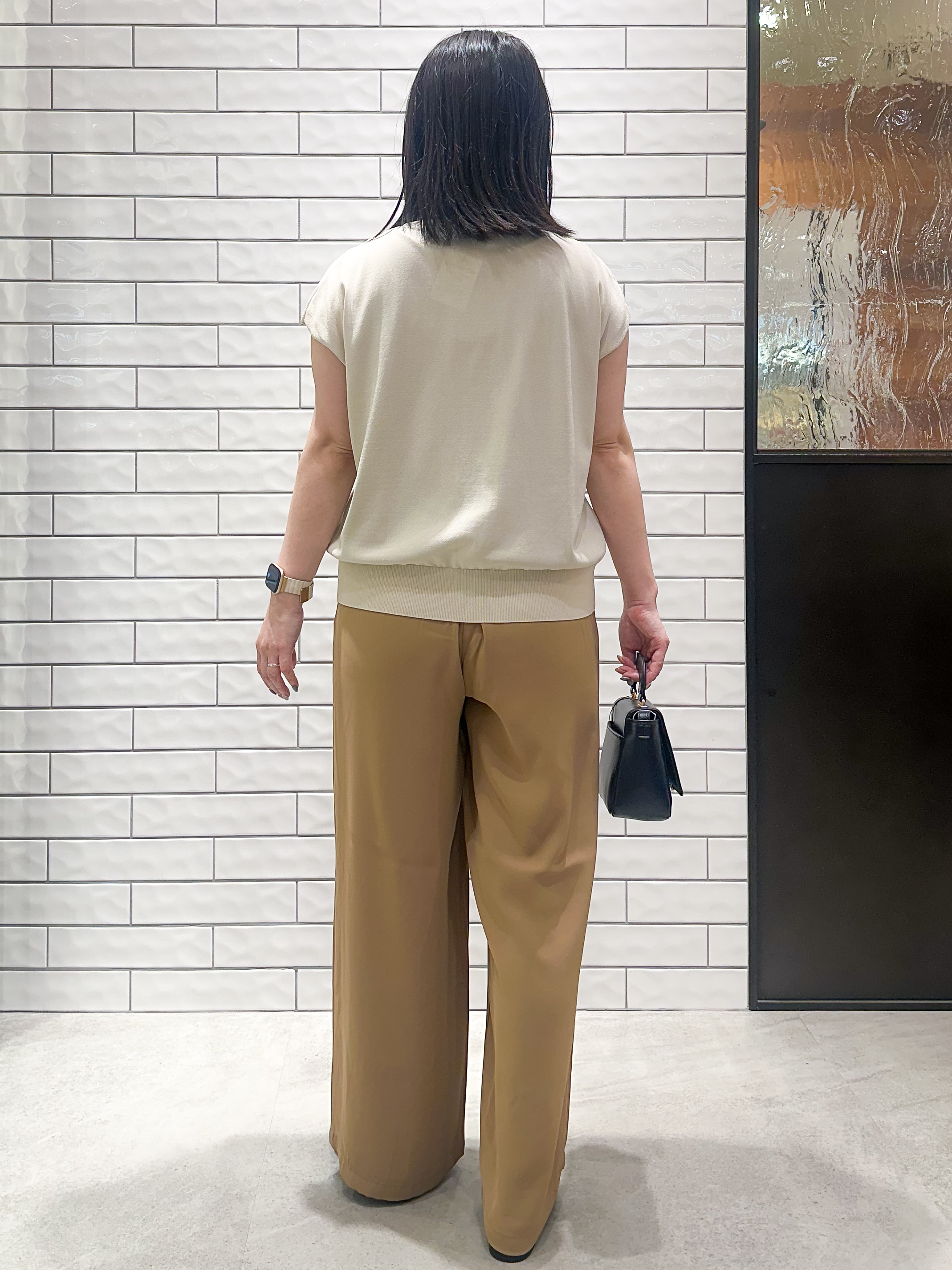 Minさんの「OPAQUE.CLIP｜【接触冷感／UV】フリルフレンチスリーブニット《洗濯機OK》」を使ったコーディネート