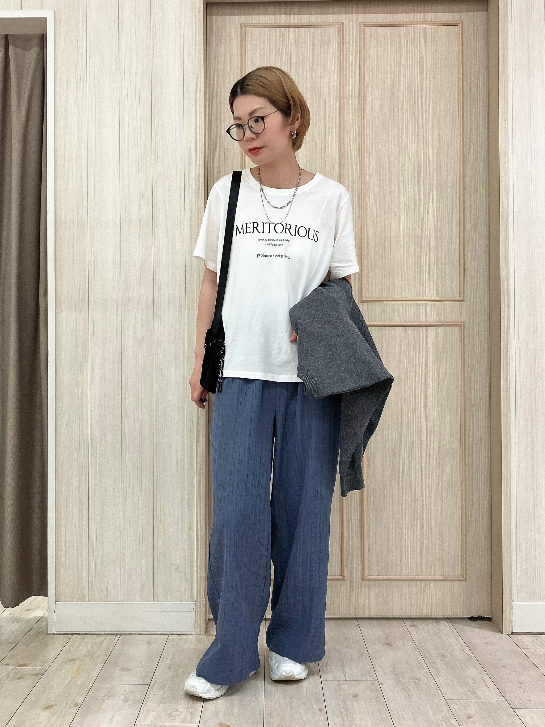 Turnerさんの「SHOO･LA･RUE｜【セットアップ可/洗濯機可】軽やかに羽織れる スポンディッシュ ニットカーディガン」を使ったコーディネート