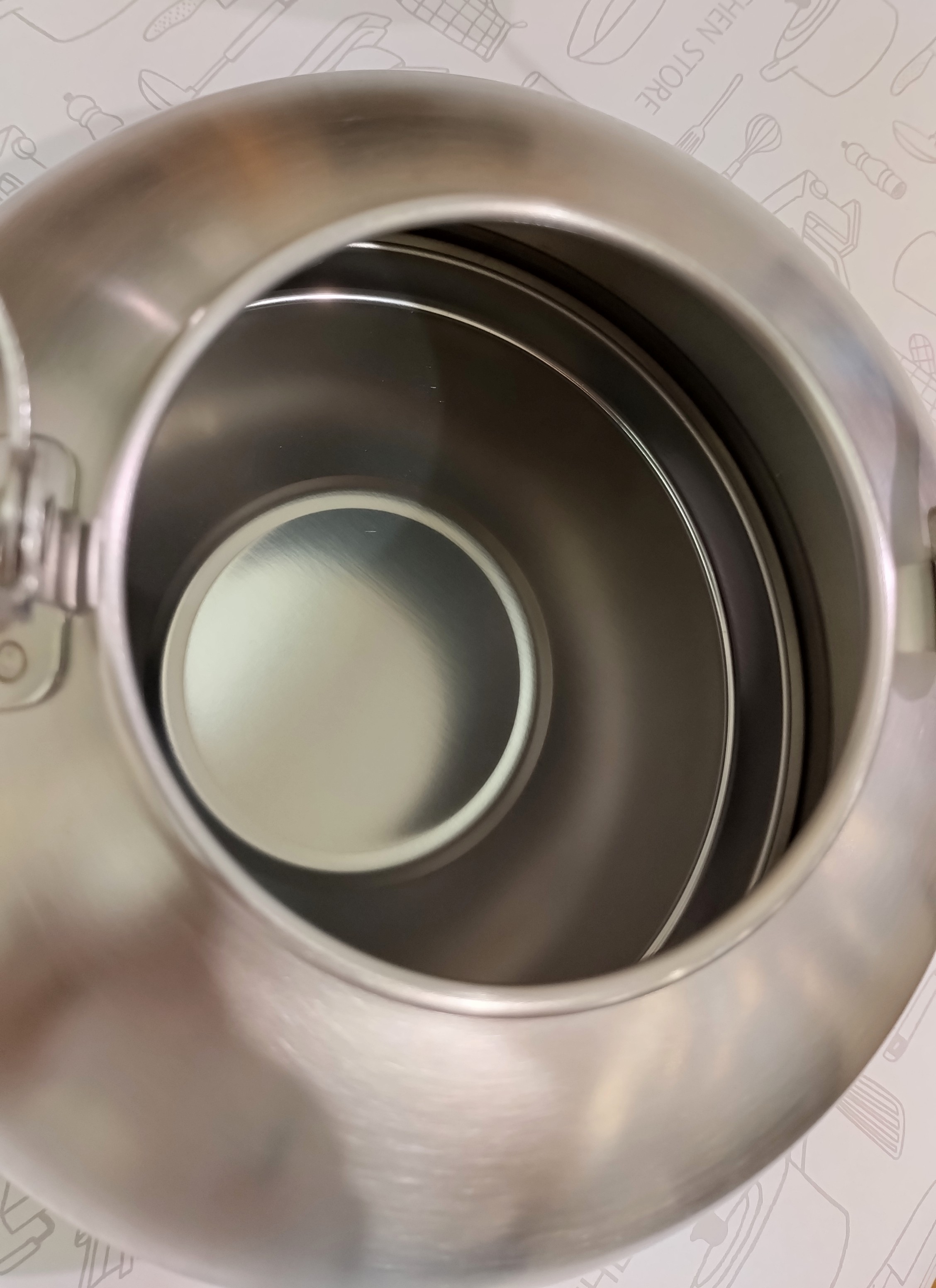 PANタナカさんの「212 KITCHEN STORE｜ハーモニカケトル2.5L ＜CASUAL PRODUCT カジュアルプロダクト＞」を使ったコーディネート