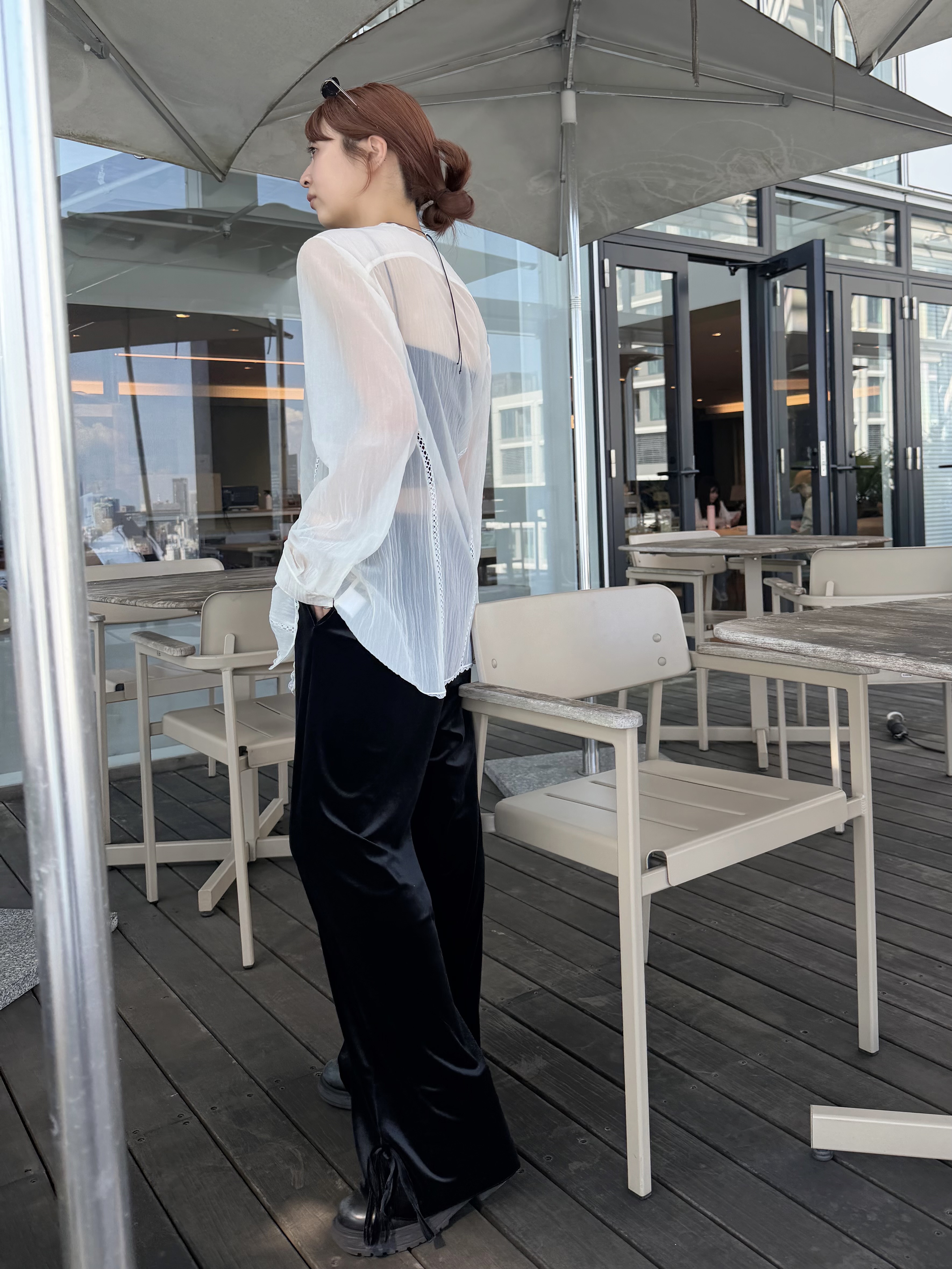 kanamiさんの「CODE A｜lace－inset sheer tunic」を使ったコーディネート