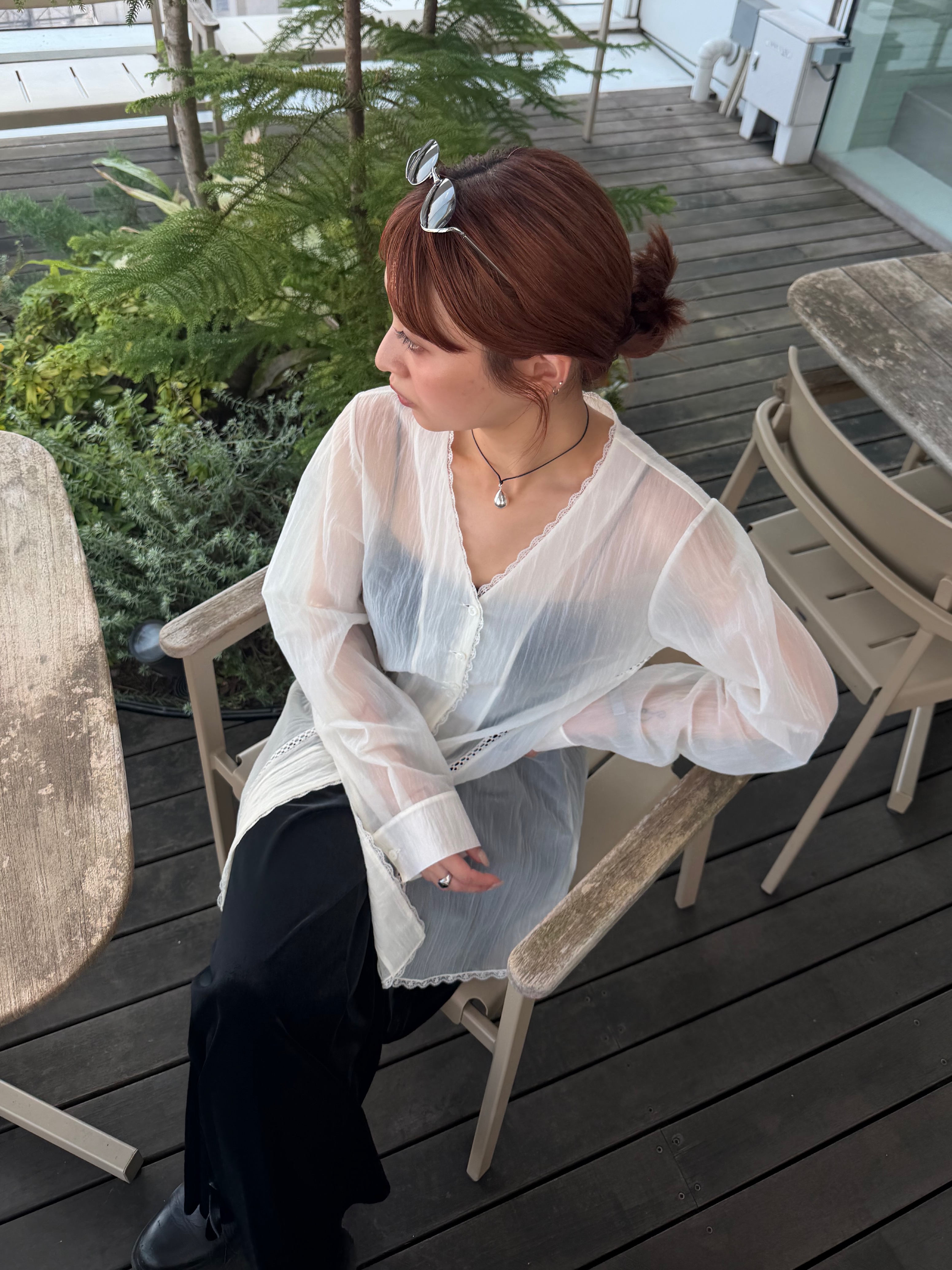 kanamiさんの「CODE A｜lace－inset sheer tunic」を使ったコーディネート