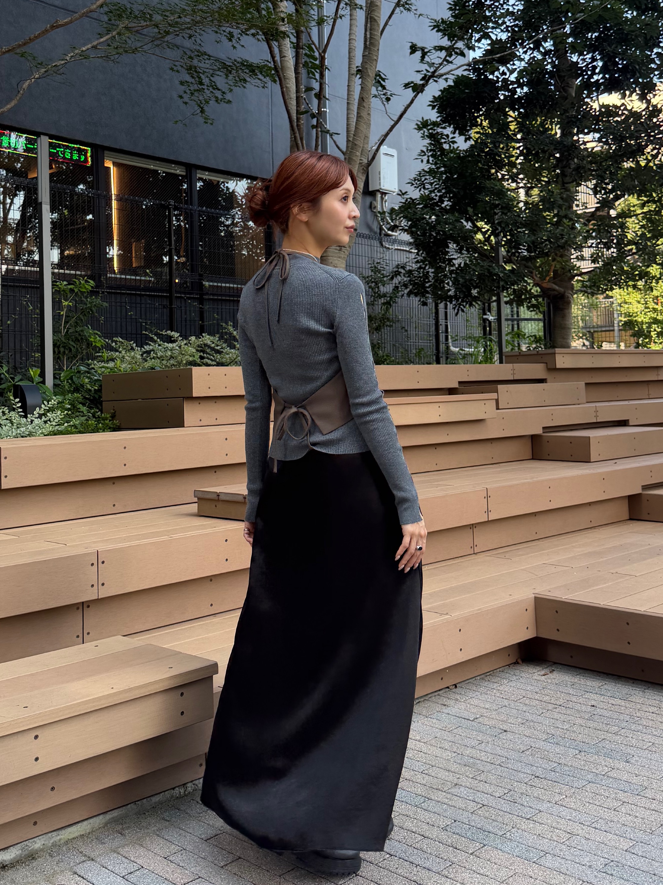 kanamiさんの「CODE A｜cut－out sleeve knit top」を使ったコーディネート