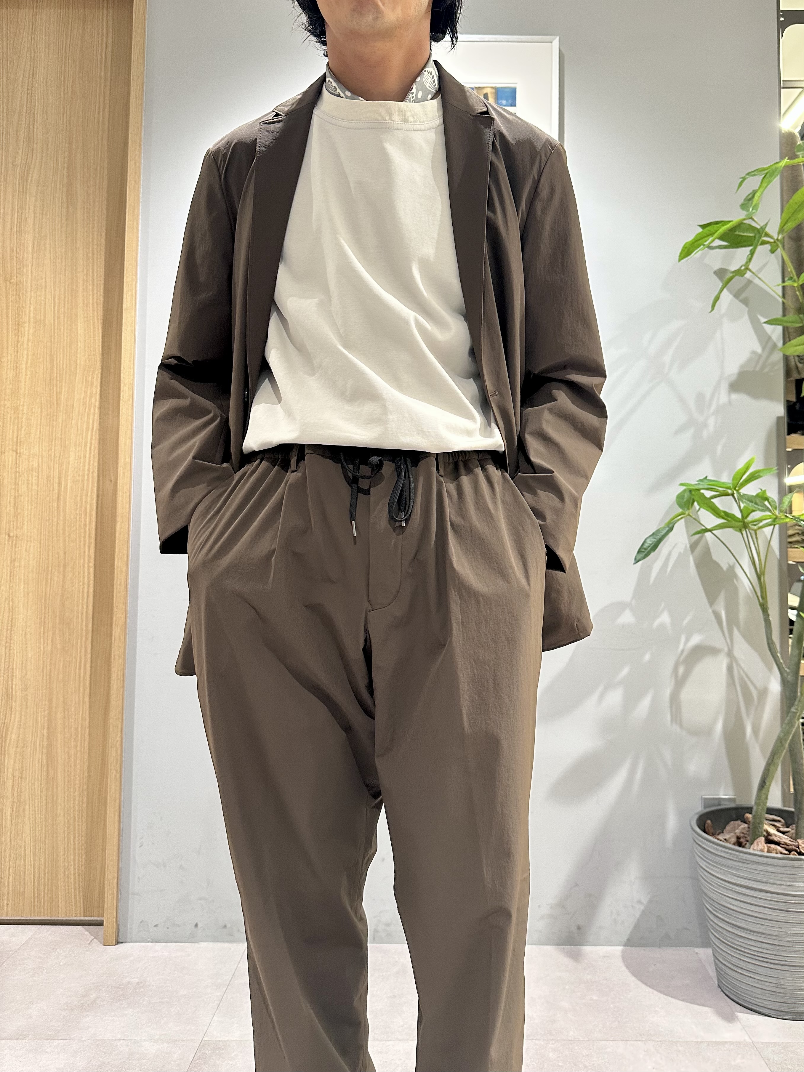 obaさんの「TAKEO KIKUCHI｜3Dナイロン ジャケット」を使ったコーディネート