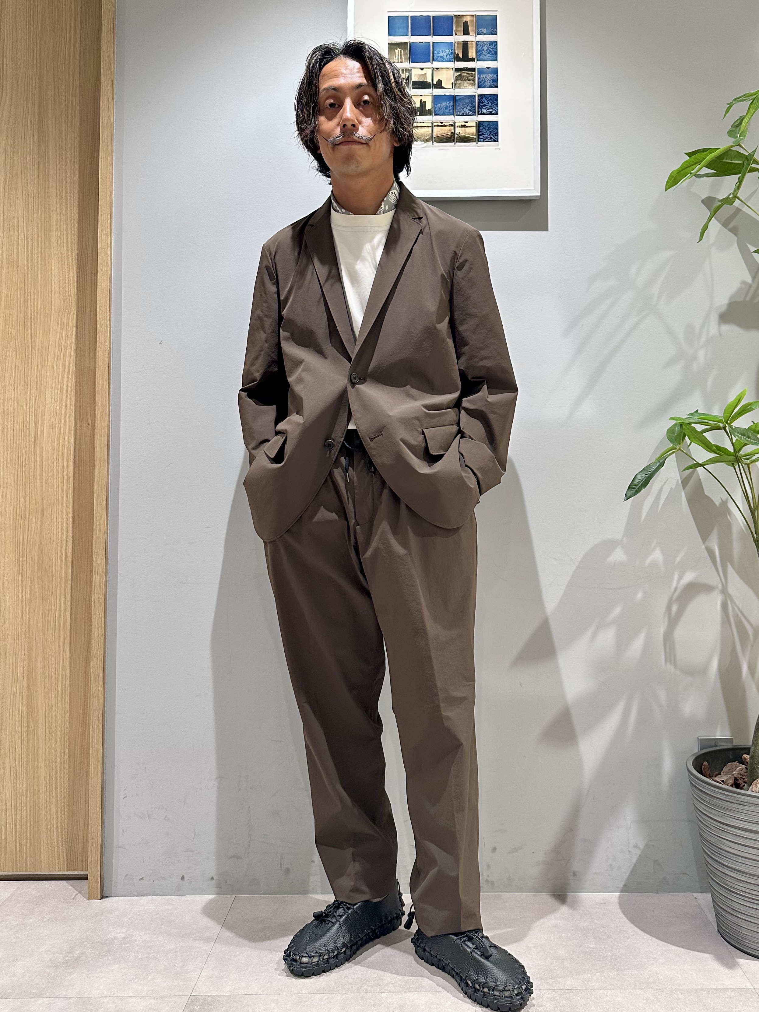 obaさんの「TAKEO KIKUCHI｜3Dナイロン ジャケット」を使ったコーディネート
