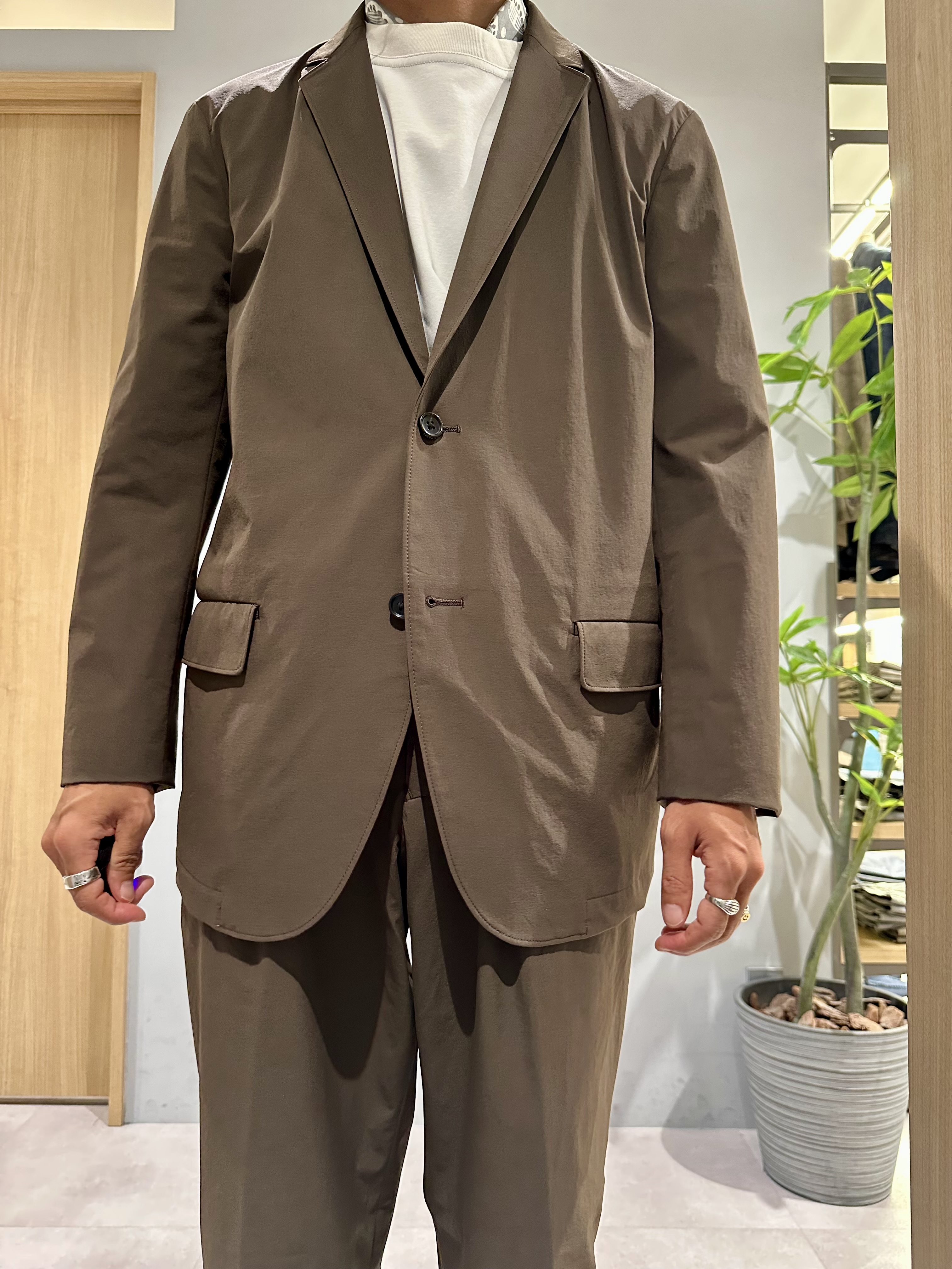 obaさんの「TAKEO KIKUCHI｜3Dナイロン ジャケット」を使ったコーディネート