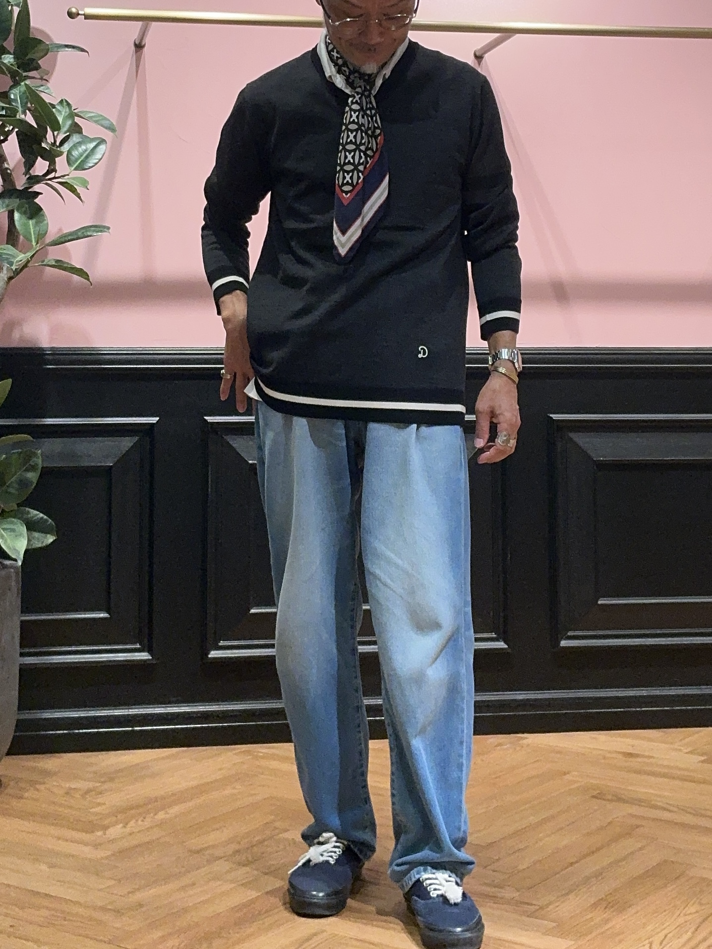 torigoeさんの「DRESSTERIOR｜【ウォッシャブル】ファインメリノVネックニット」を使ったコーディネート
