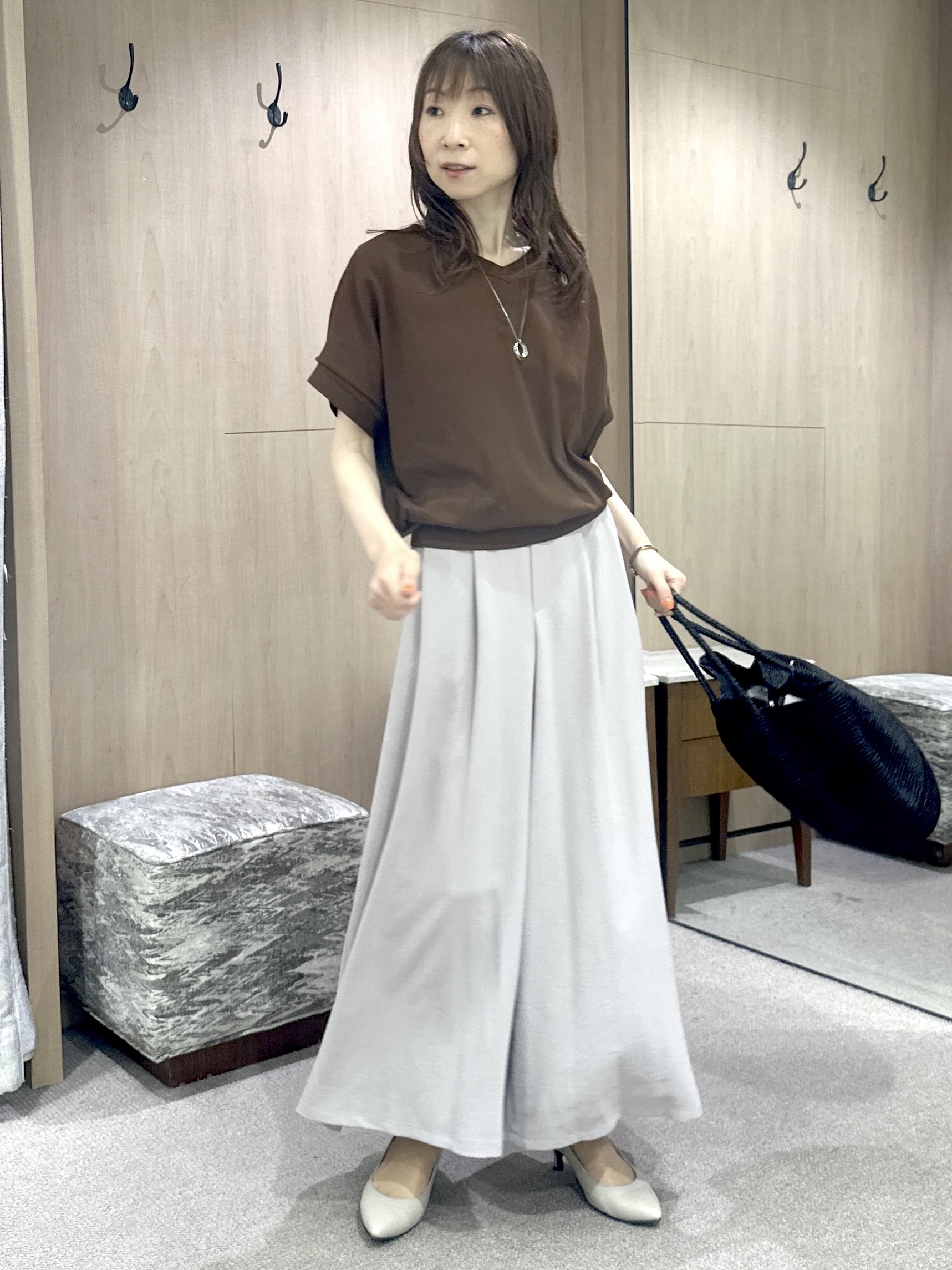 Miwaさんの「UNTITLED｜【肌に張りつきにくい/前後2WAY】ドライタッチコットンプルオーバー」を使ったコーディネート