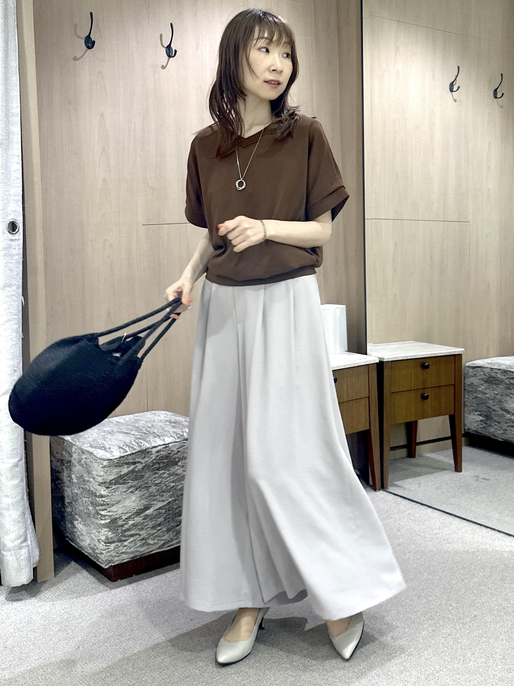 Miwaさんの「UNTITLED｜【肌に張りつきにくい/前後2WAY】ドライタッチコットンプルオーバー」を使ったコーディネート