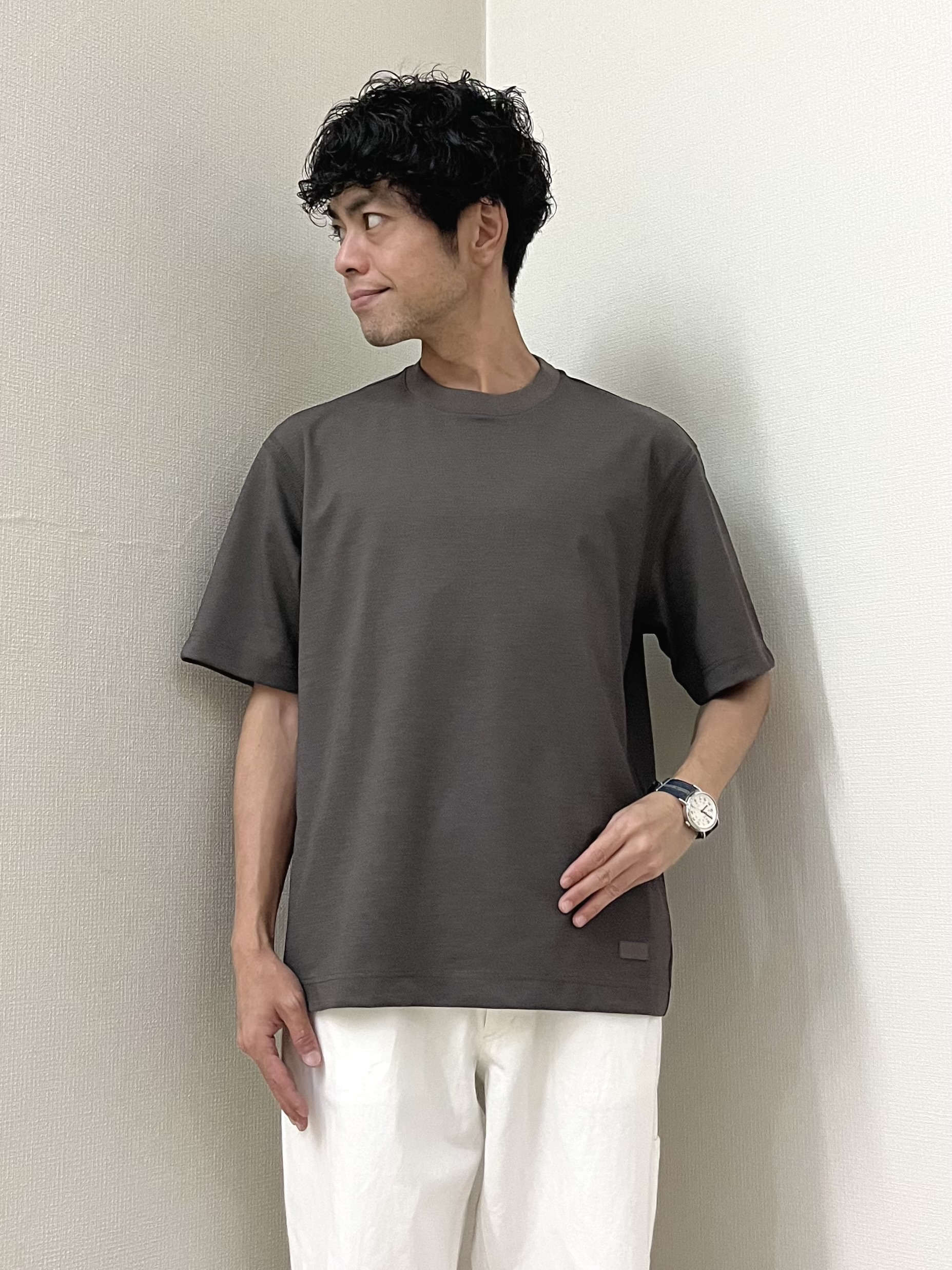 URAさんの「TAKEO KIKUCHI｜リネン ライク ポンチ プルオーバー」を使ったコーディネート