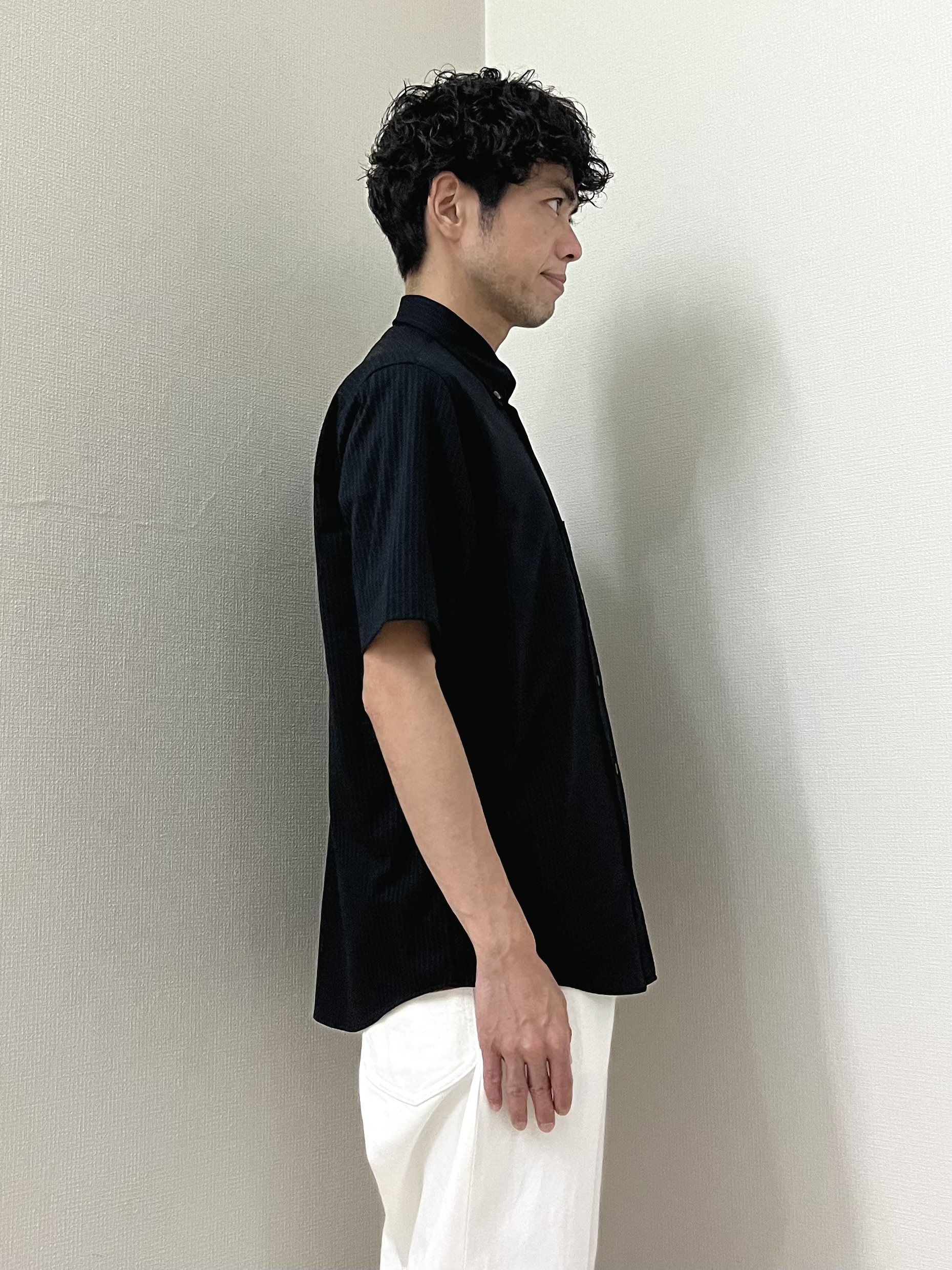 URAさんの「TAKEO KIKUCHI｜【接触冷感】ジャージストライプ シャツ」を使ったコーディネート