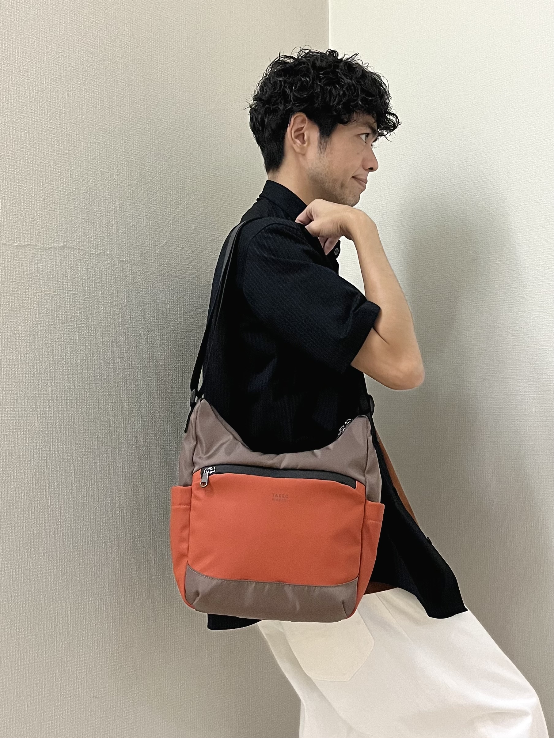URAさんの「TAKEO KIKUCHI｜【接触冷感】ジャージストライプ シャツ」を使ったコーディネート