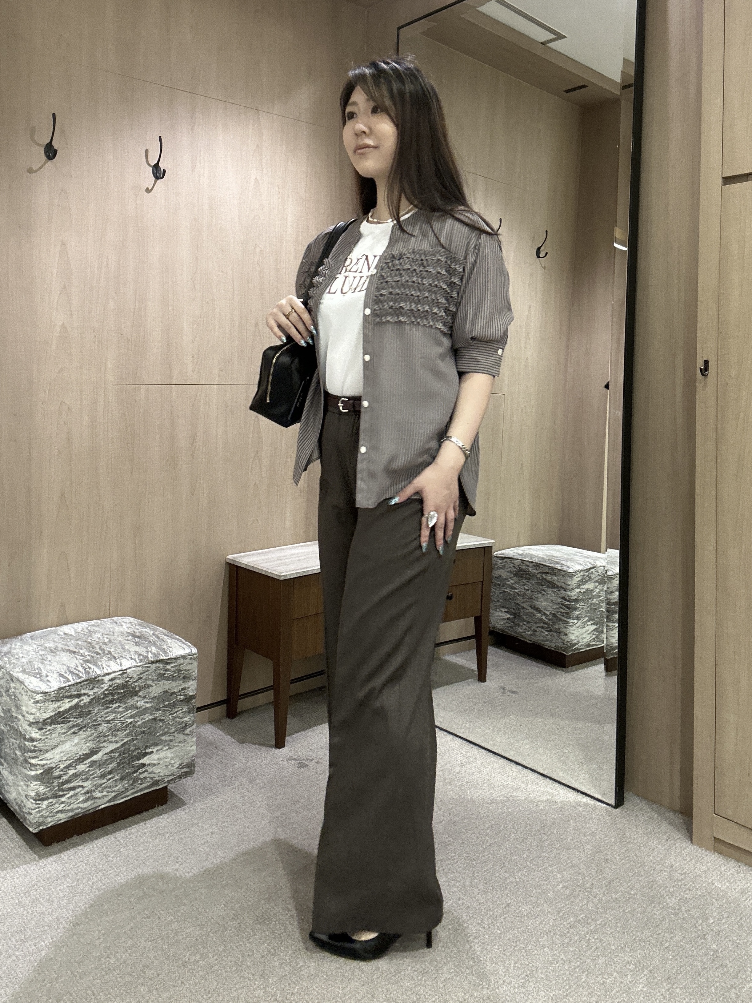 YURIさんの「UNTITLED｜【セットアップ可/ウエストゴム】メランジツイルワイドパンツ」を使ったコーディネート