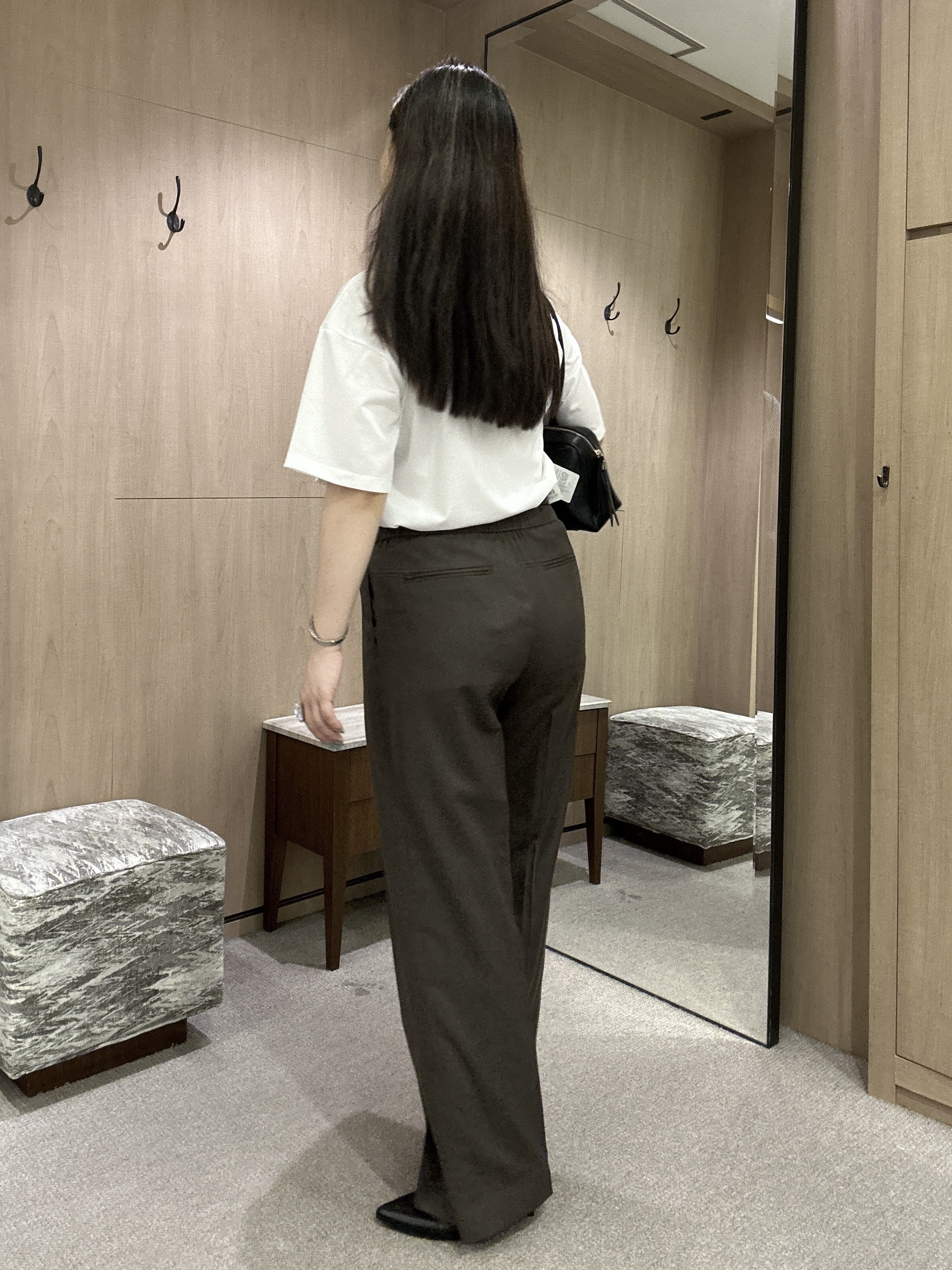 YURIさんの「UNTITLED｜【セットアップ可/ウエストゴム】メランジツイルワイドパンツ」を使ったコーディネート