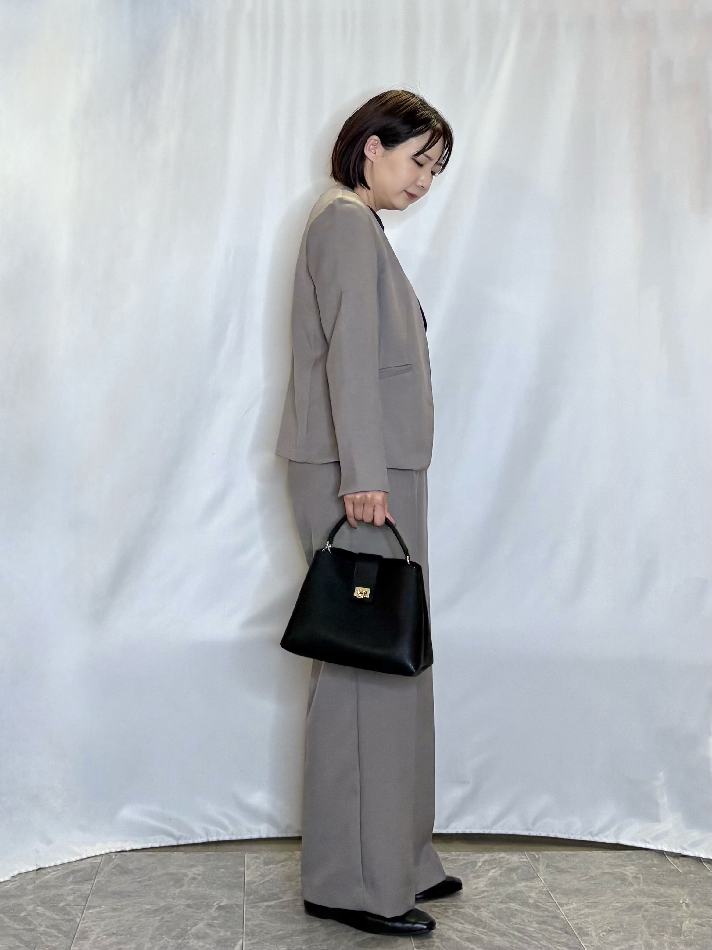 ネリさんの「SHOO･LA･RUE｜【セットアップ可/通勤/洗濯機可/SS-LL】女性らしく決まる カラーレスジャケット」を使ったコーディネート