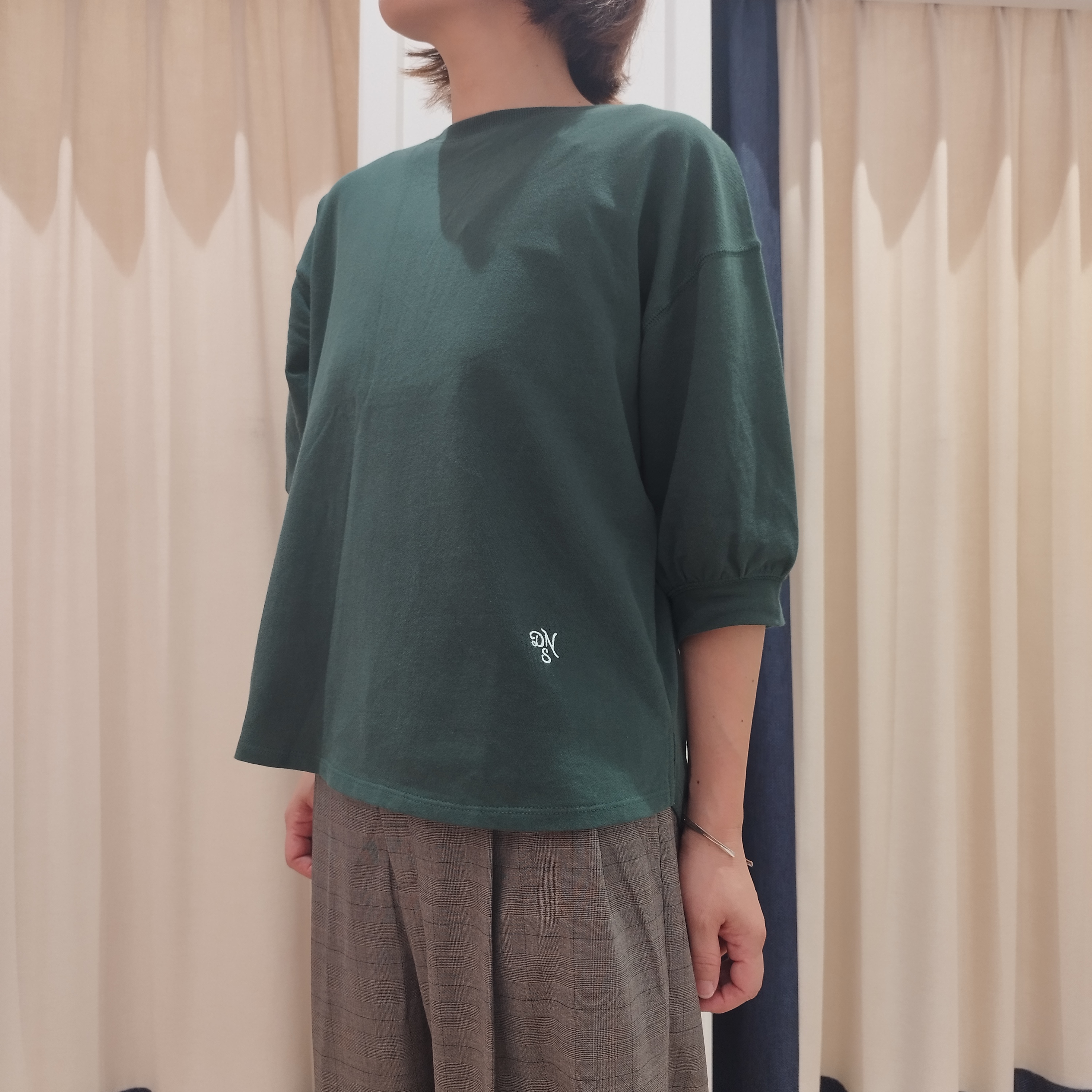 HIROさんの「Dessin｜バックヘンリーカットソー5分袖」を使ったコーディネート