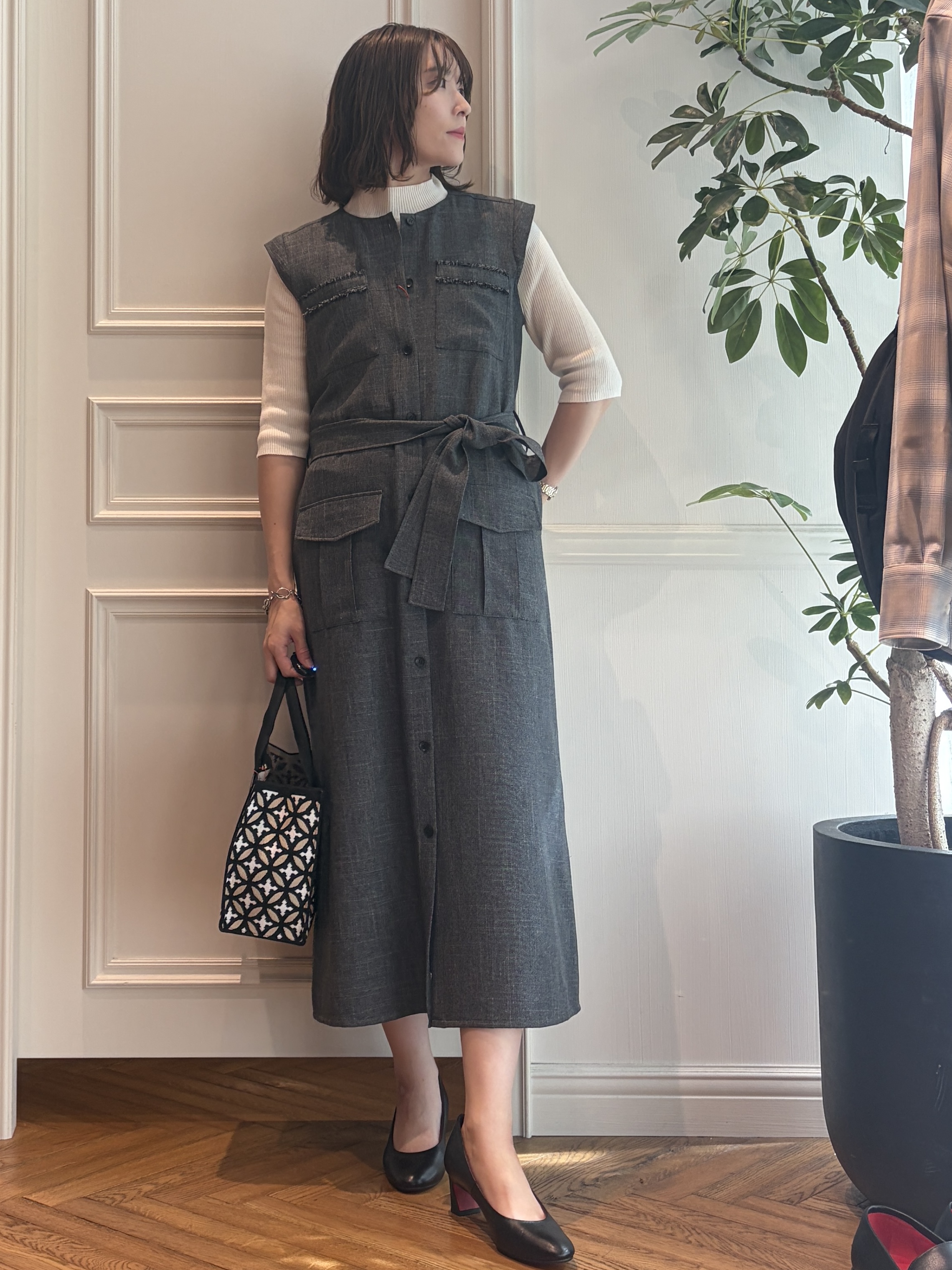 nakaoさんの「DRESSTERIOR｜オーバーラップサークル スモールニットトートバッグ」を使ったコーディネート