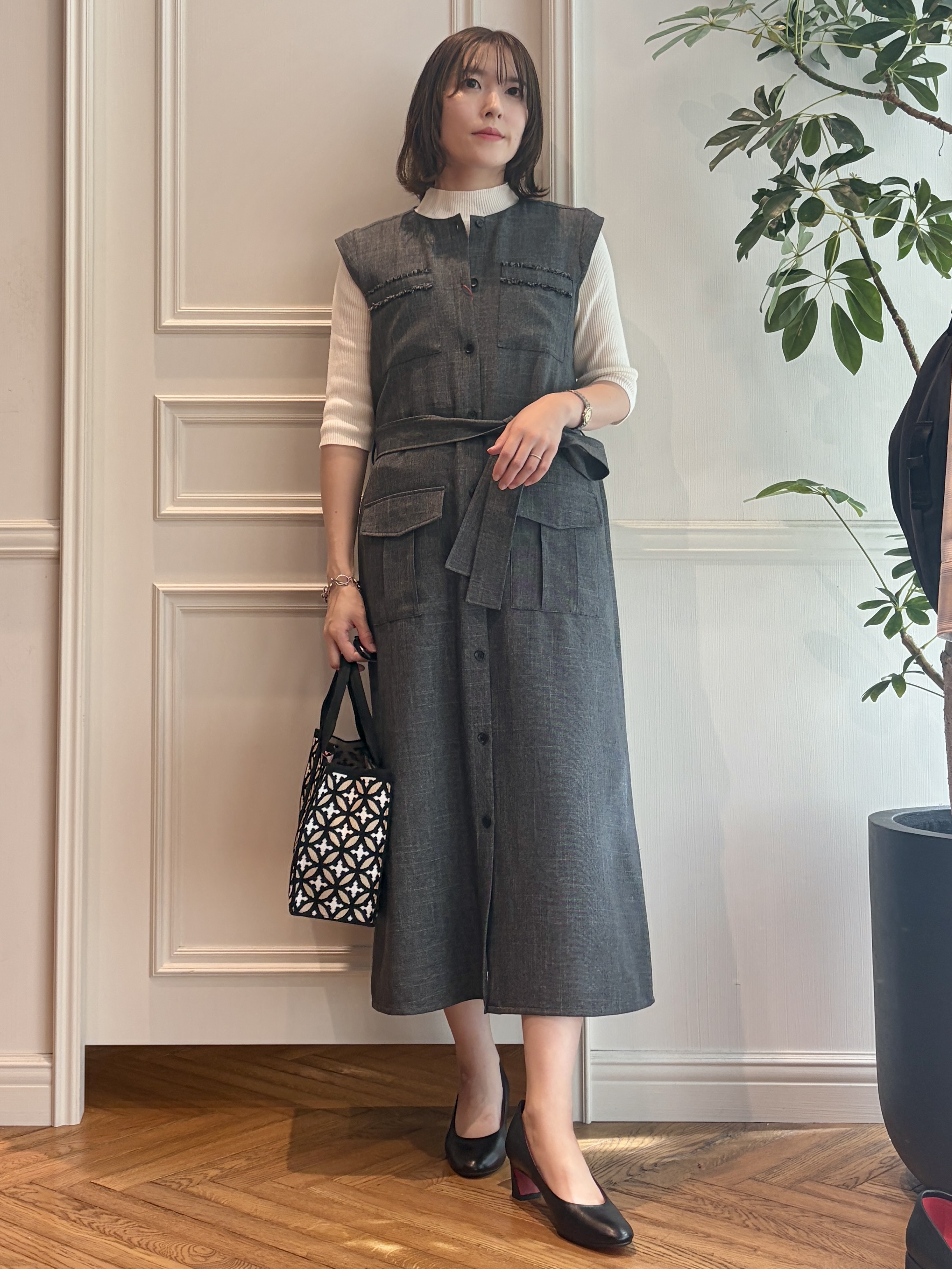 nakaoさんの「DRESSTERIOR｜オーバーラップサークル スモールニットトートバッグ」を使ったコーディネート