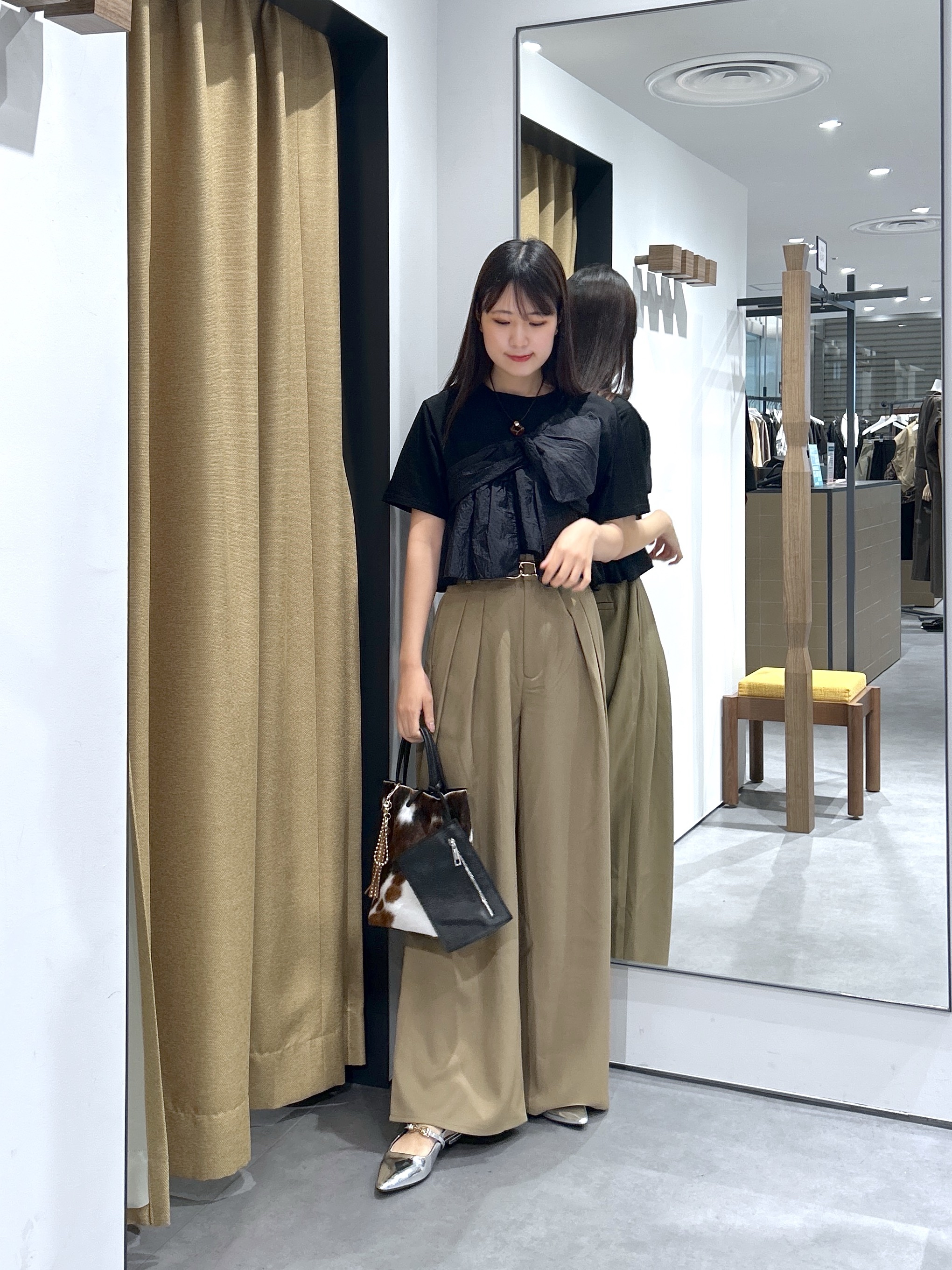 Renoさんの「INDIVI｜ツイストドッキングTシャツ」を使ったコーディネート