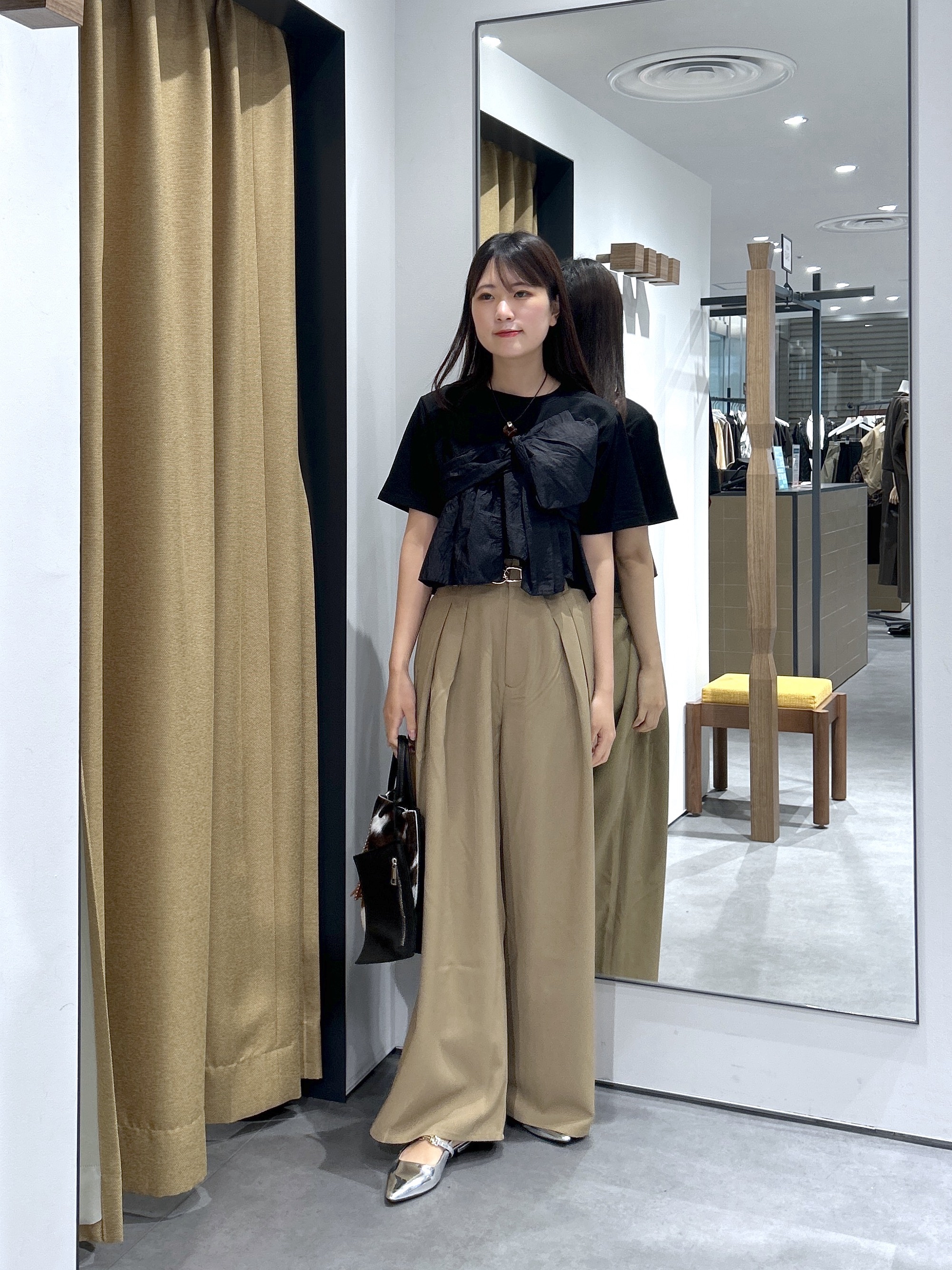 Renoさんの「INDIVI｜ツイストドッキングTシャツ」を使ったコーディネート