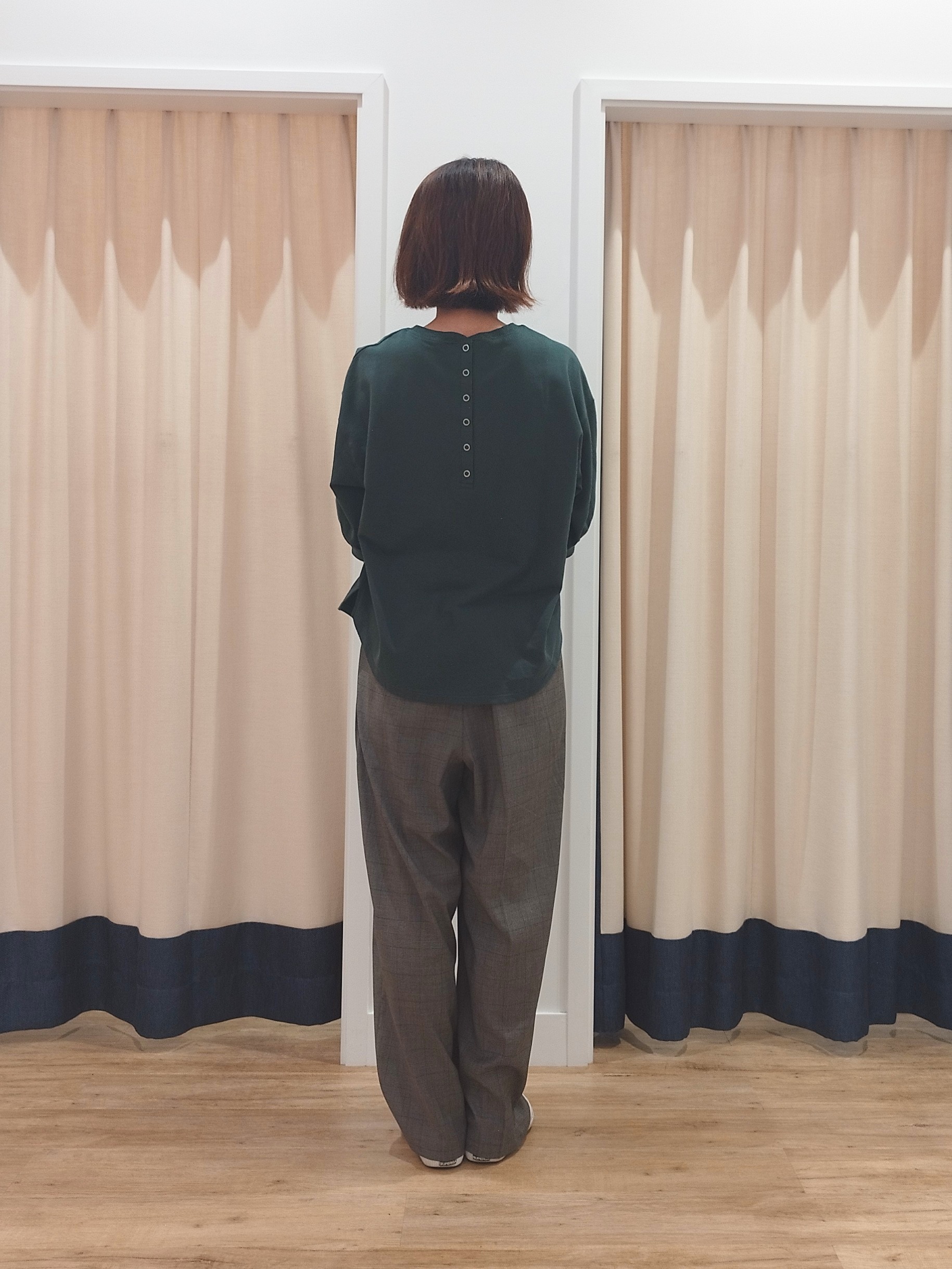 HIROさんの「Dessin｜バックヘンリーカットソー5分袖」を使ったコーディネート