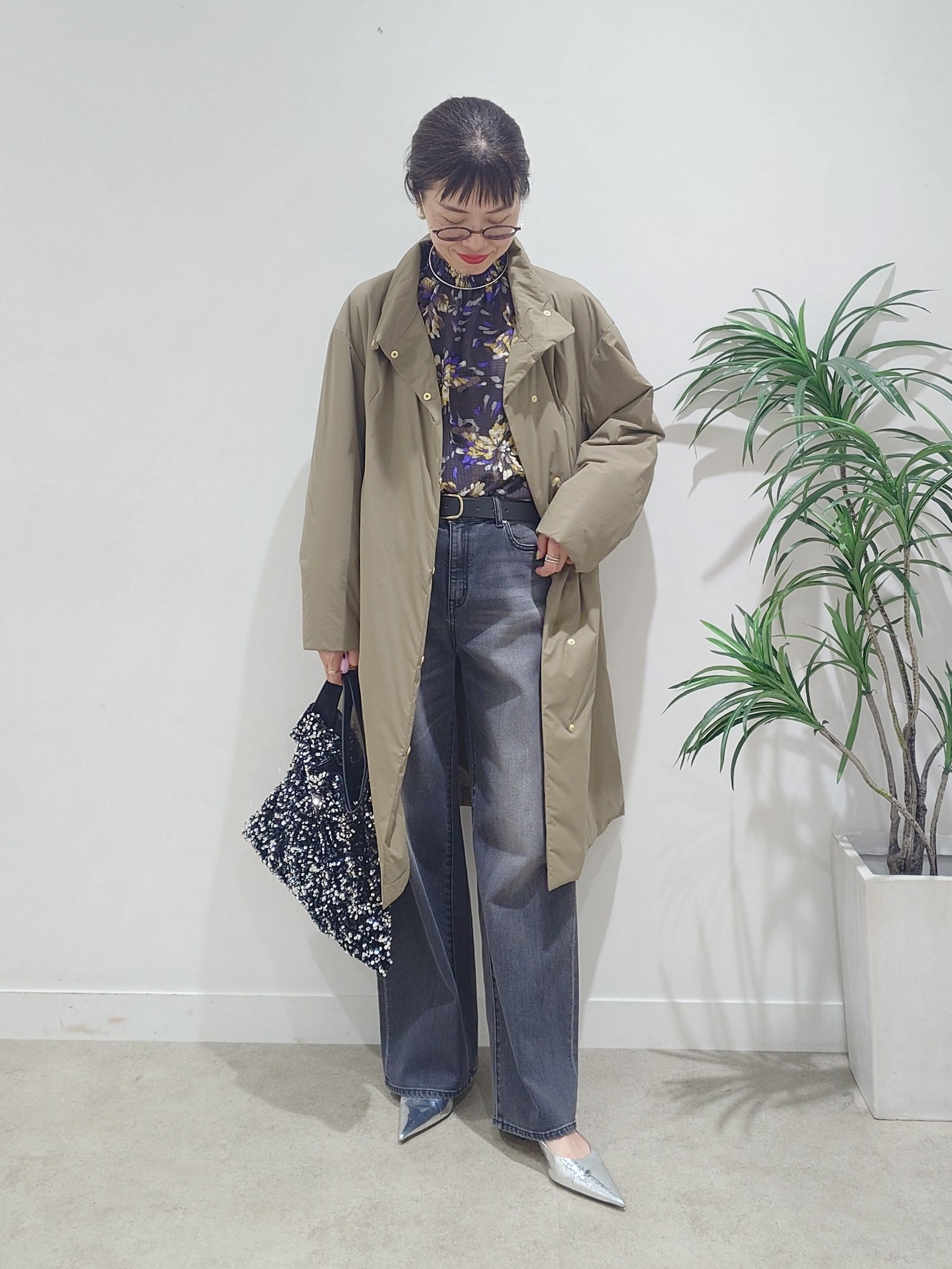 MUTSUKOさんの「UNTITLED｜【撥水/軽量/薄中綿入り】スタンドカラーコート」を使ったコーディネート