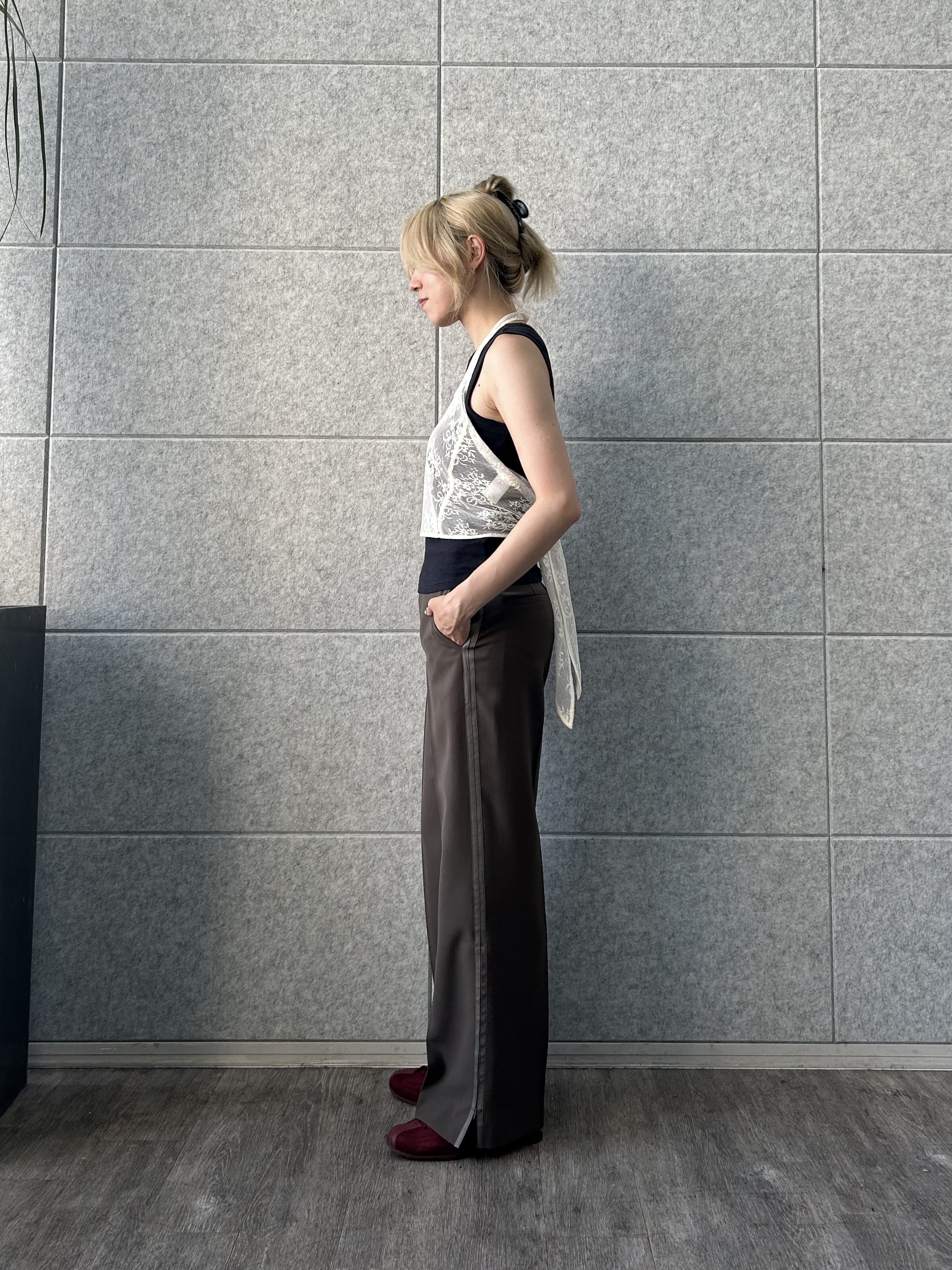 honoka Aさんの「CODE A｜line zip trousers」を使ったコーディネート