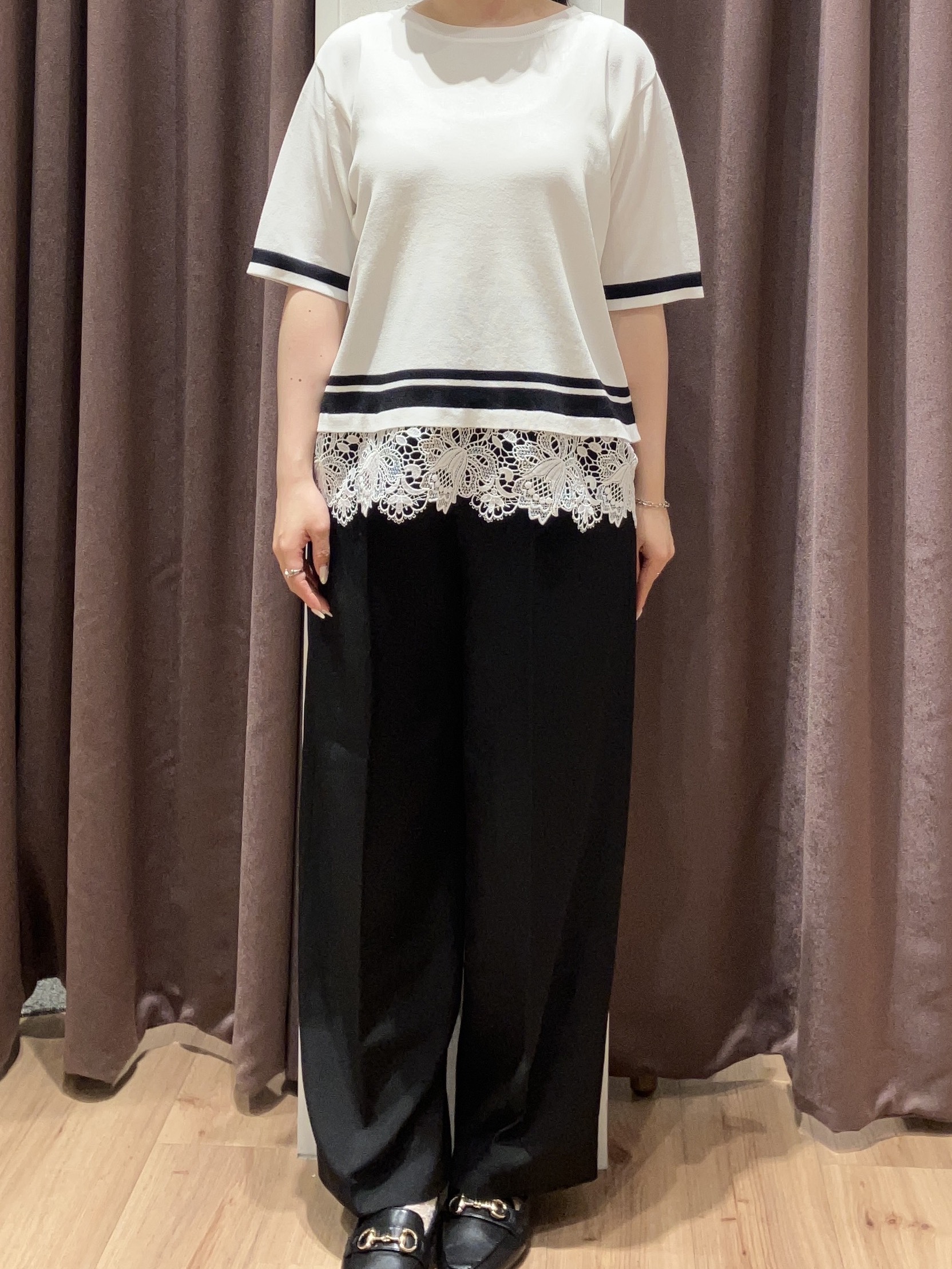 みちゃさんの「grove｜【シリーズ累計36万枚／UVカット・洗濯機OK】やわらかドライタッチレースドッキングニット」を使ったコーディネート