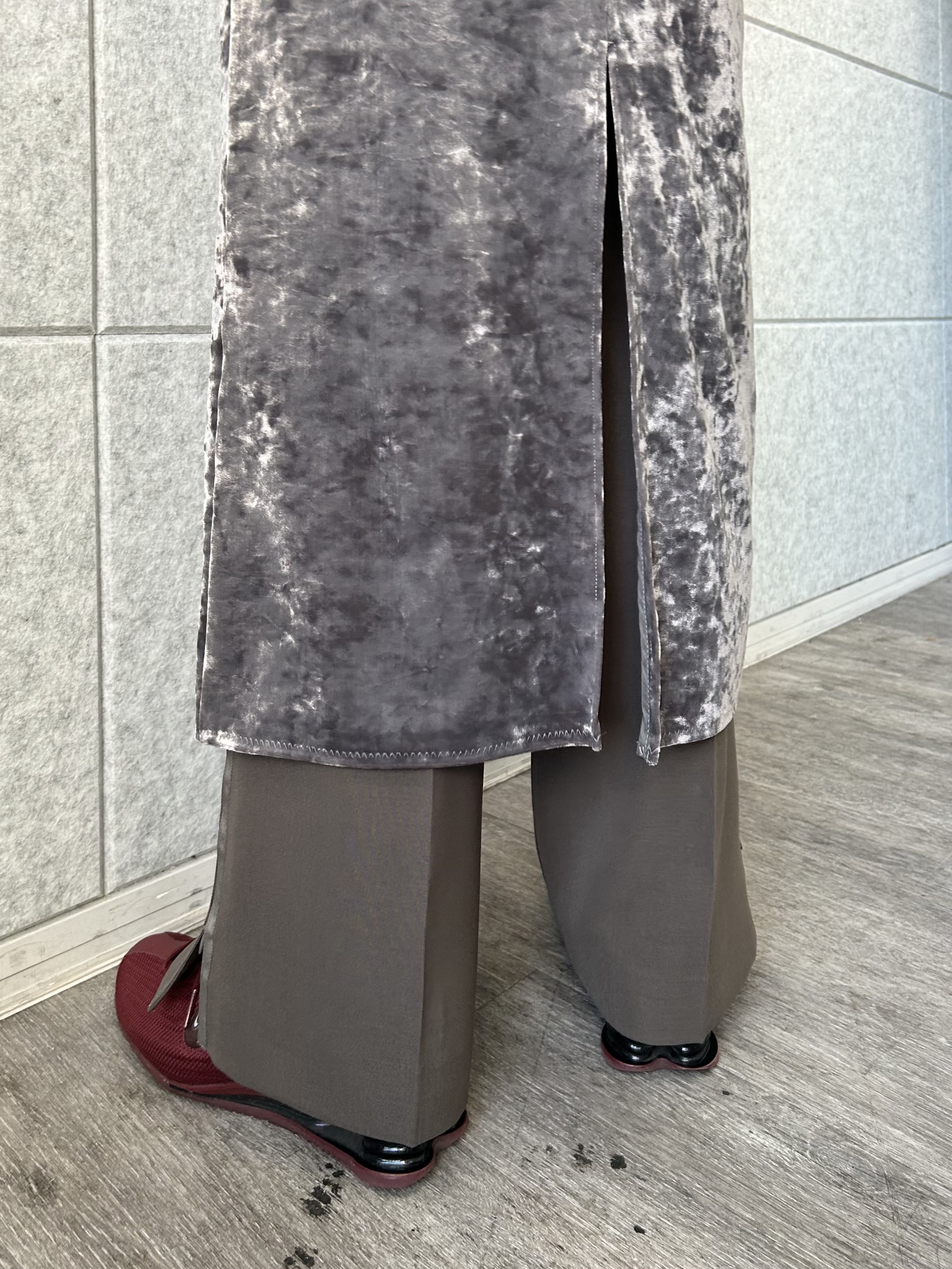 honoka Aさんの「CODE A｜【ReRe】neck point velour dress」を使ったコーディネート