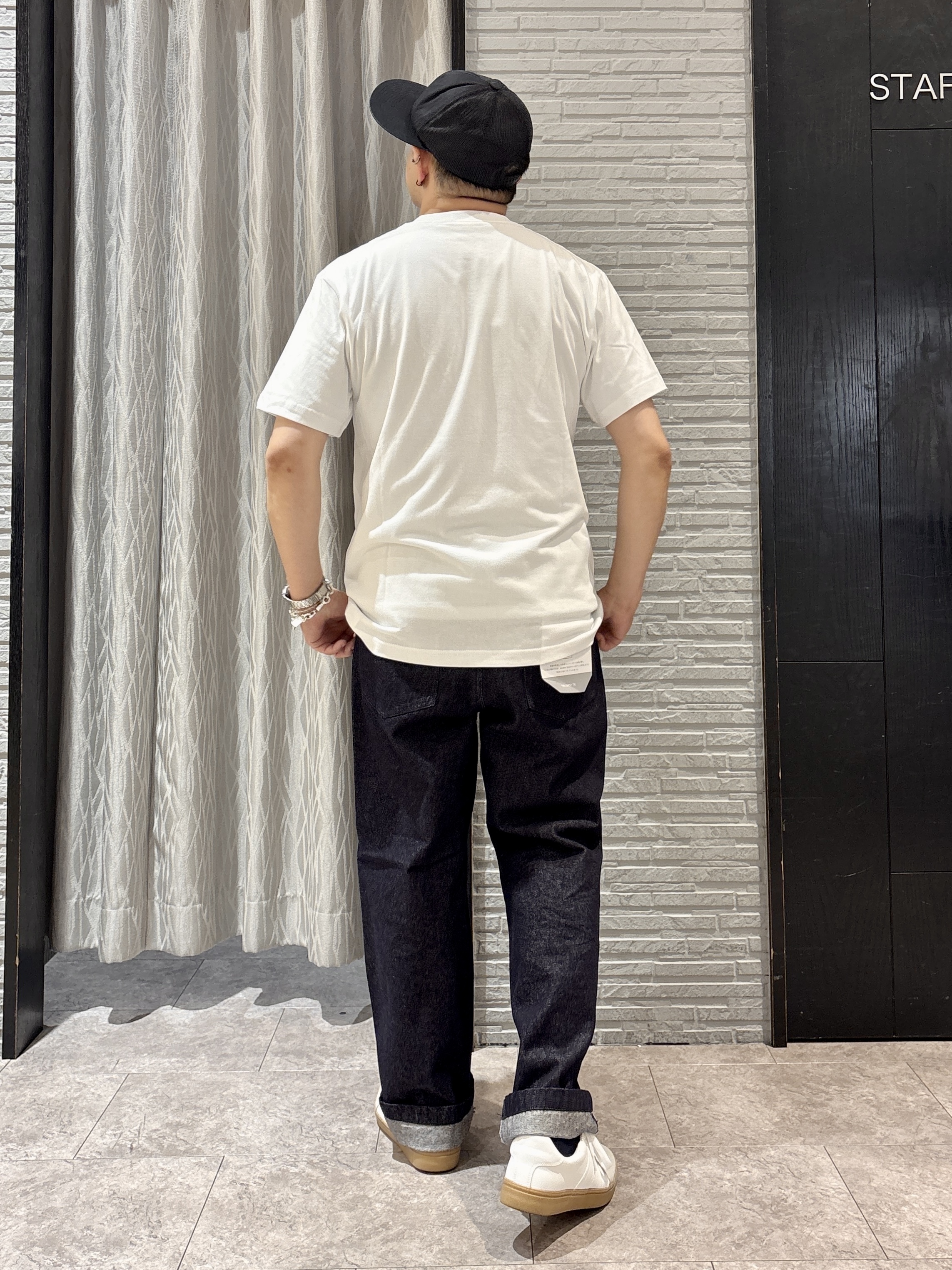 Pーyamaさんの「THE SHOP TK｜【色落ちしにくい/セットアップ可】デニムライク ジップアップジャケット」を使ったコーディネート