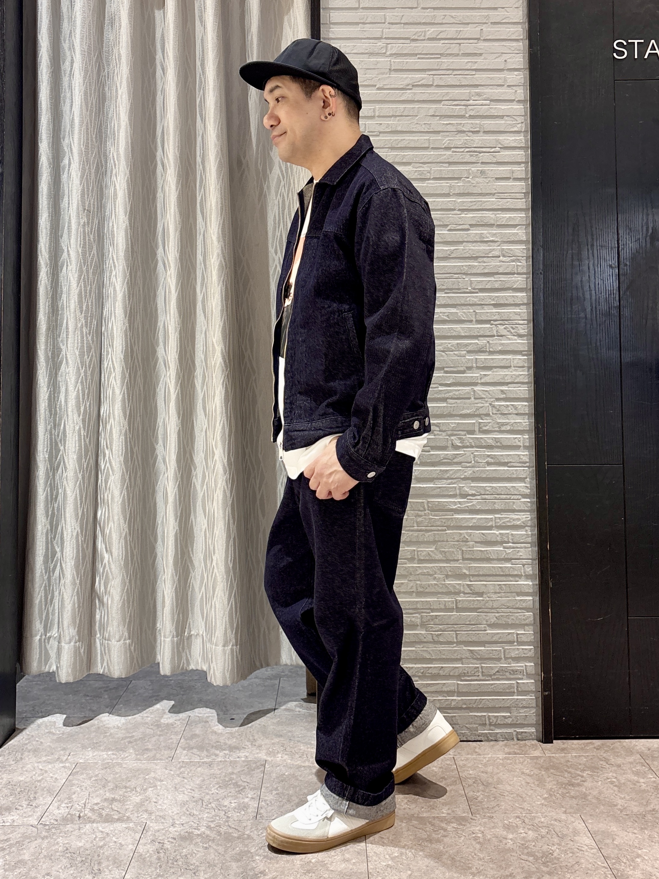 Pーyamaさんの「THE SHOP TK｜【色落ちしにくい/セットアップ可】デニムライク ジップアップジャケット」を使ったコーディネート