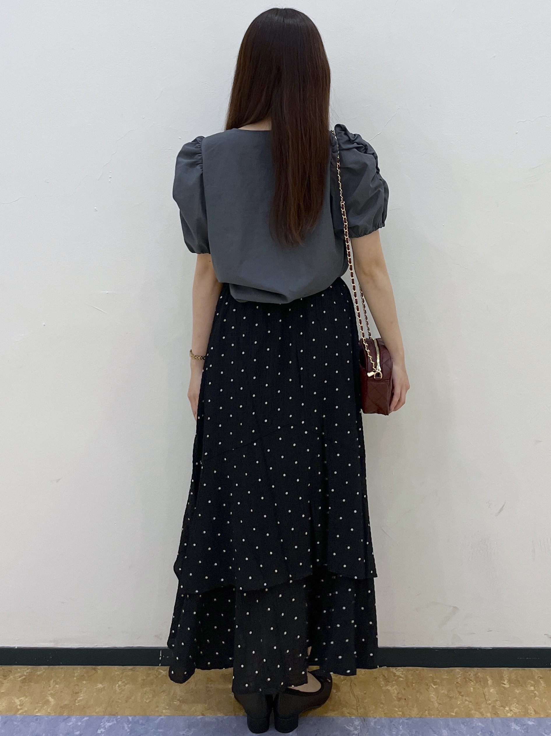 Rさんの「index｜【接触冷感／防シワ】シャーリングスリーブブラウス《洗濯機OK》」を使ったコーディネート