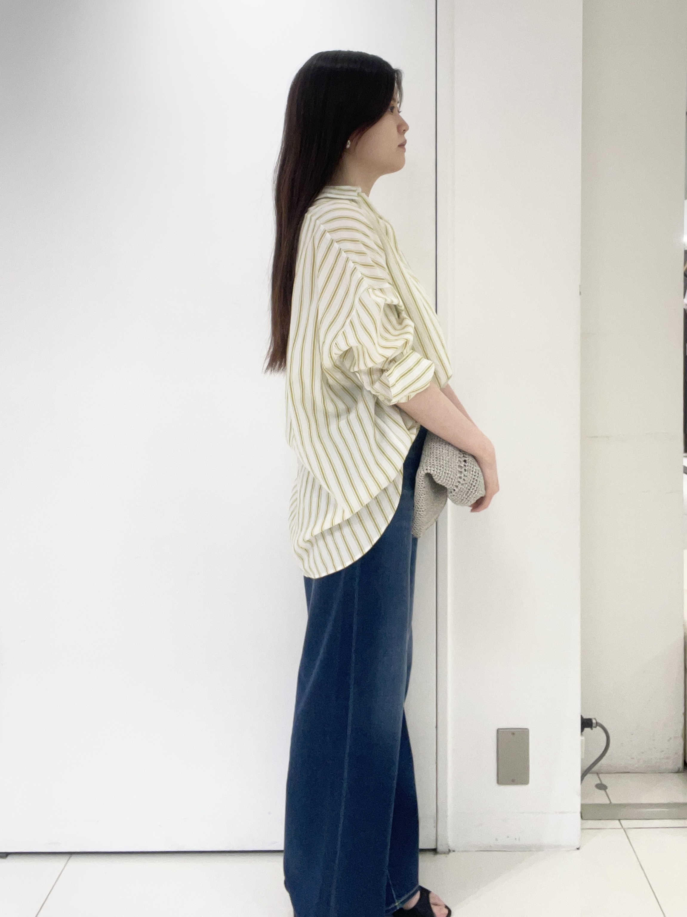 moeさんの「UNTITLED｜ストライプシャツ」を使ったコーディネート