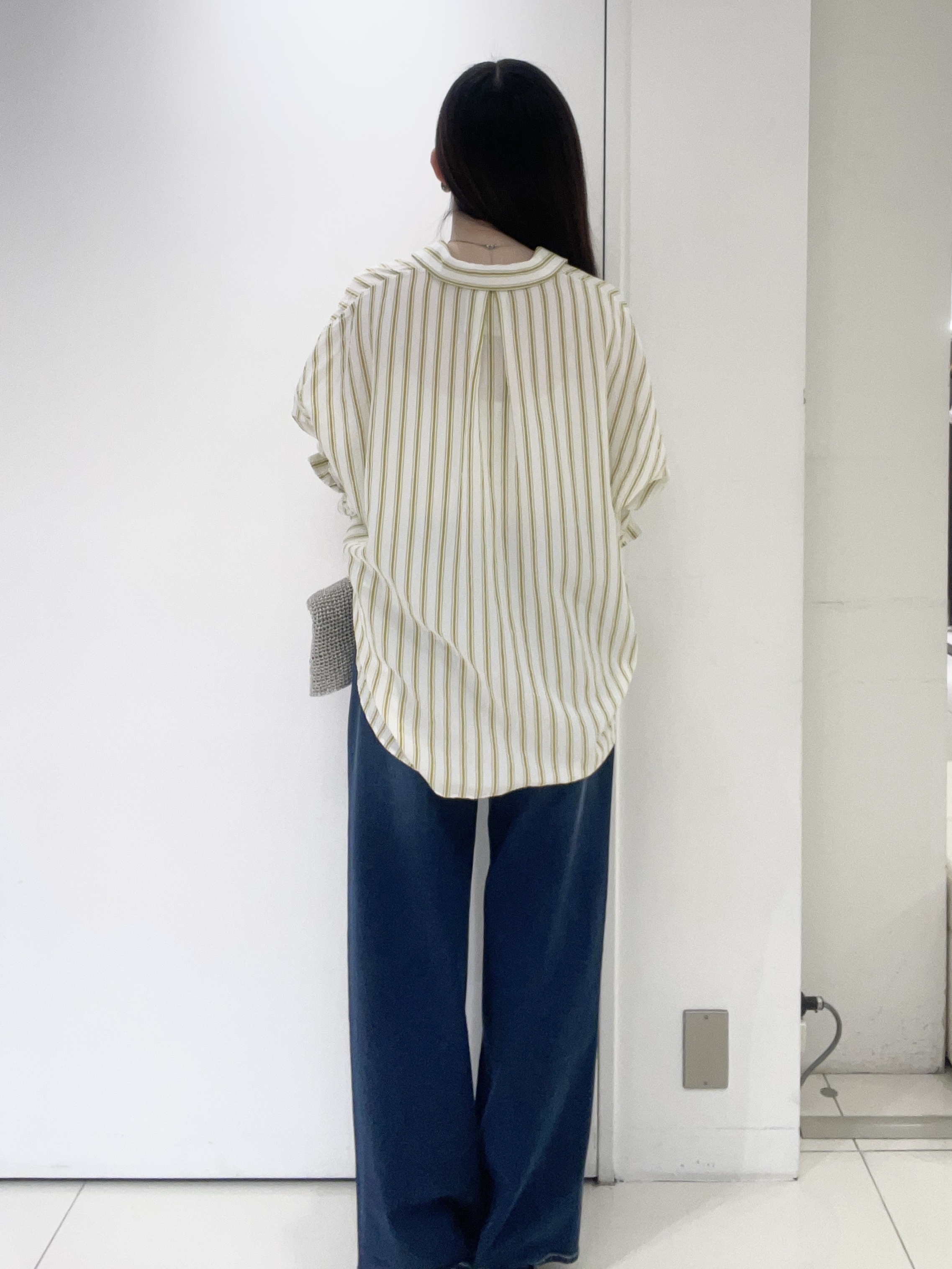 moeさんの「UNTITLED｜ストライプシャツ」を使ったコーディネート