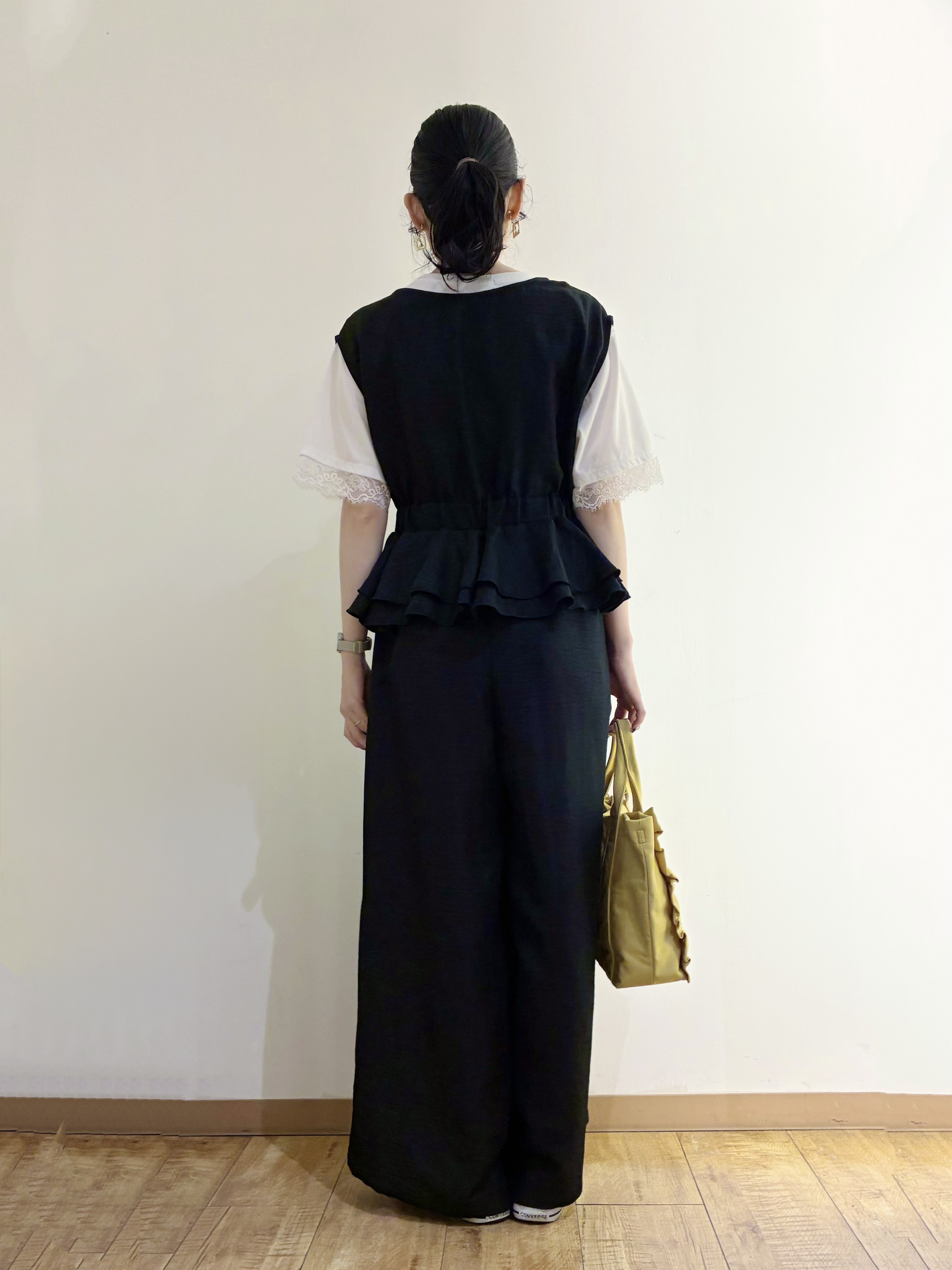 itoさんの「SHOO･LA･RUE｜【UV/S-LL/洗濯機可】柄アソート お袖レースが旬顔 上品に決まる大人Tシャツ」を使ったコーディネート