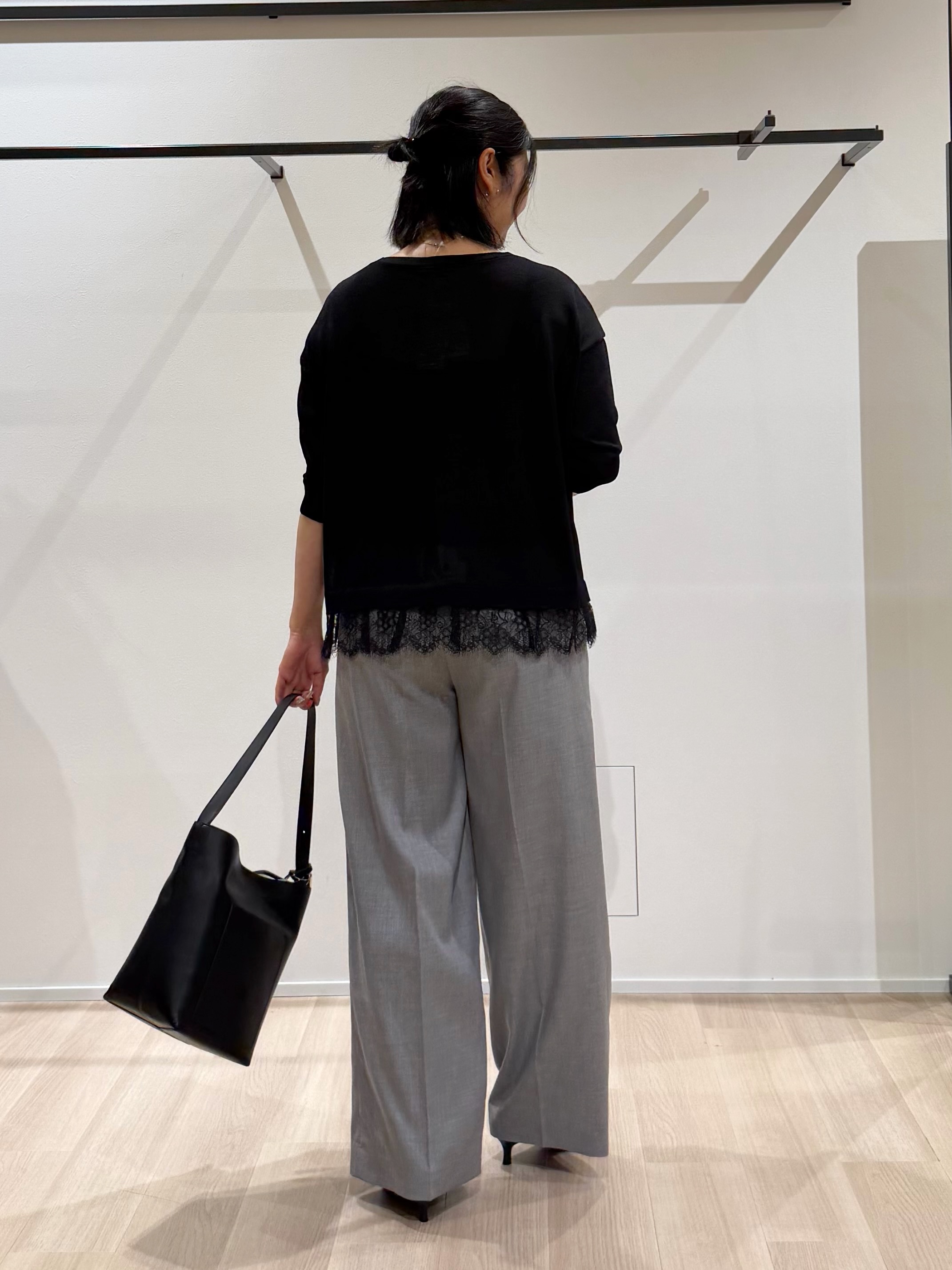 TOMOMIさんの「UNTITLED｜レースドッキングニットプルオーバー」を使ったコーディネート