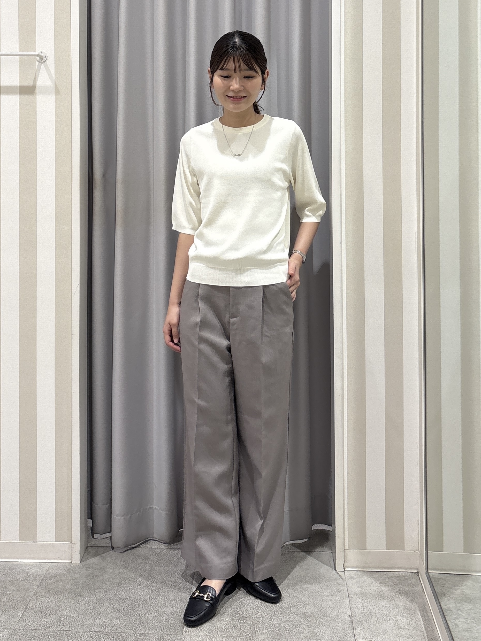 Rikaさんの「SHOO･LA･RUE｜【ガンガン洗える/毛玉になりにくい】二の腕見せない 5分袖ニット」を使ったコーディネート