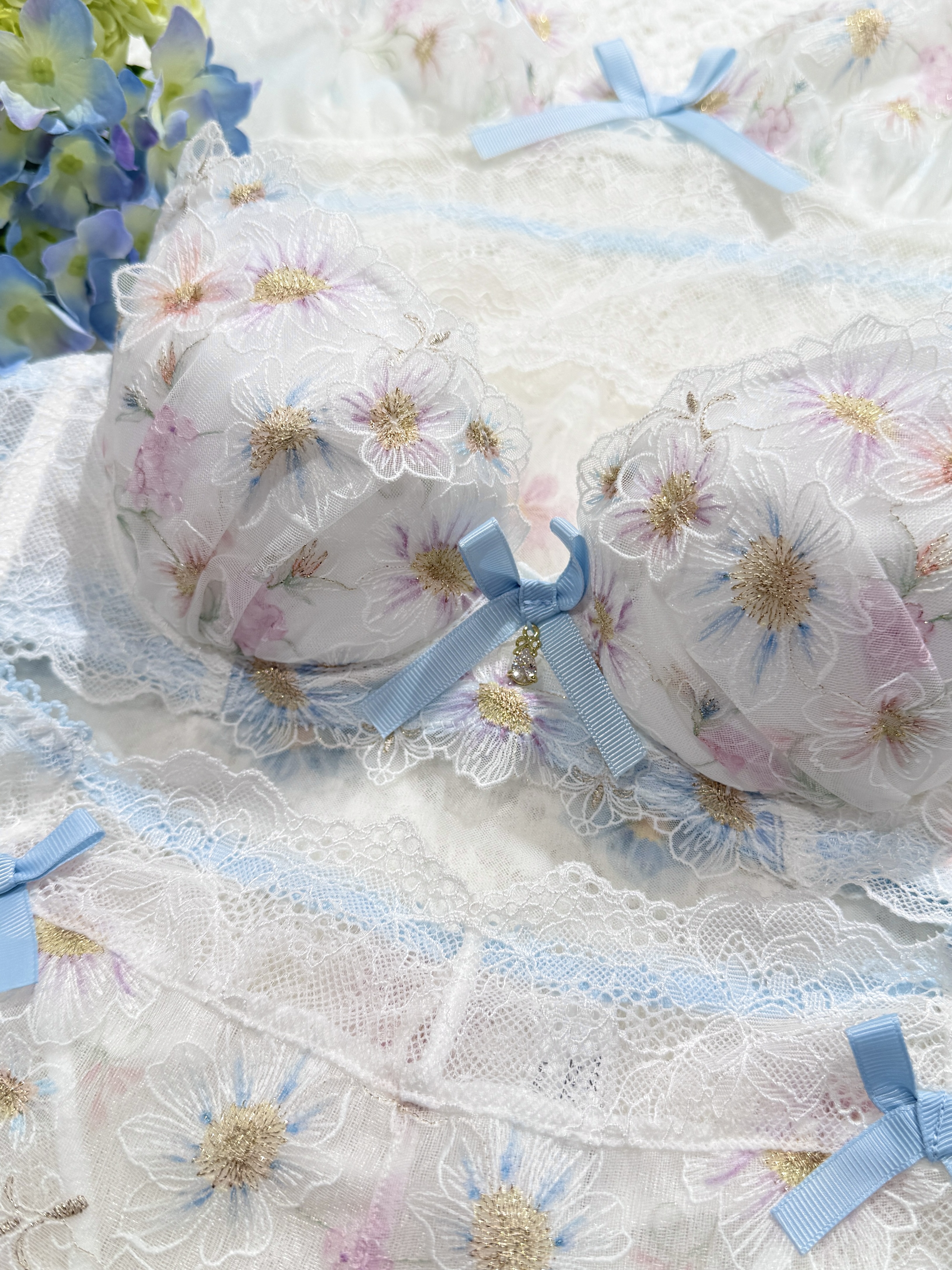 asaさんの「Risa Magli｜ソーラ ブラジャー (B-C) ＜Side Shape（サイドシェイプ）＞」を使ったコーディネート