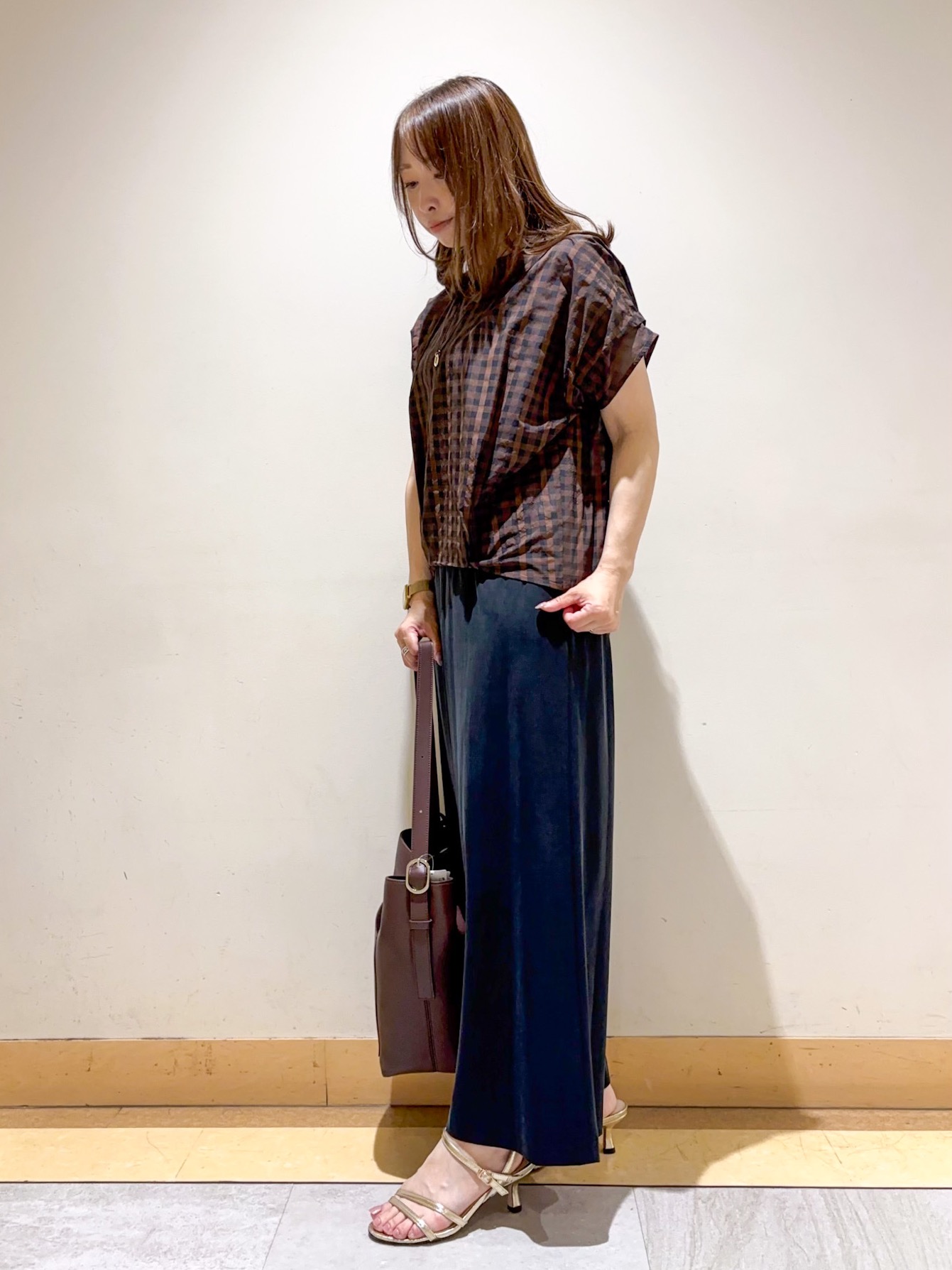 sattoさんの「UNTITLED｜【秋めきシャツ/体型カバー】シアーチェックブラウス」を使ったコーディネート