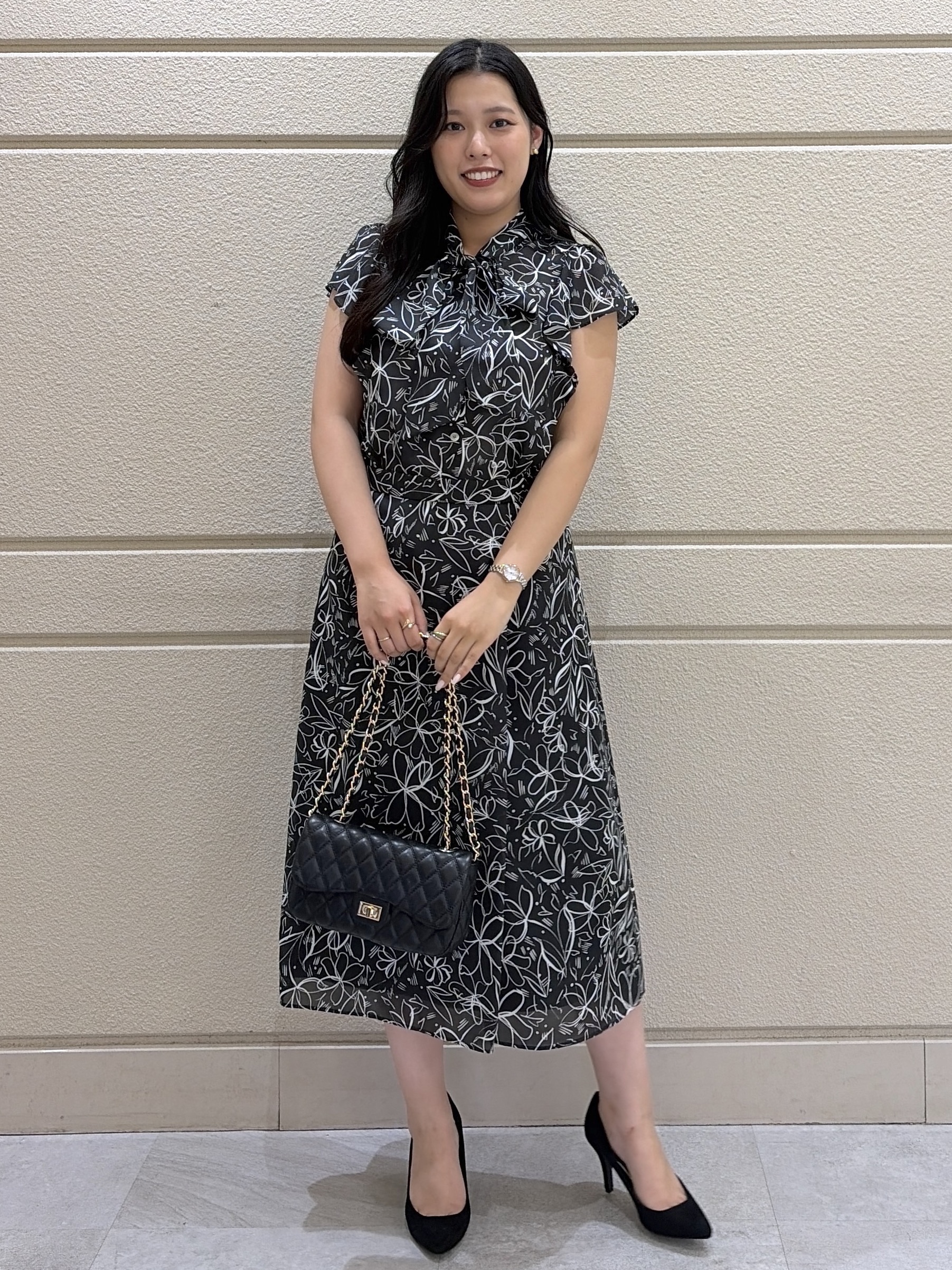 Momokaさんの「COUP DE CHANCE｜【手洗い可／日本製】フラワーリボンブラウス」を使ったコーディネート