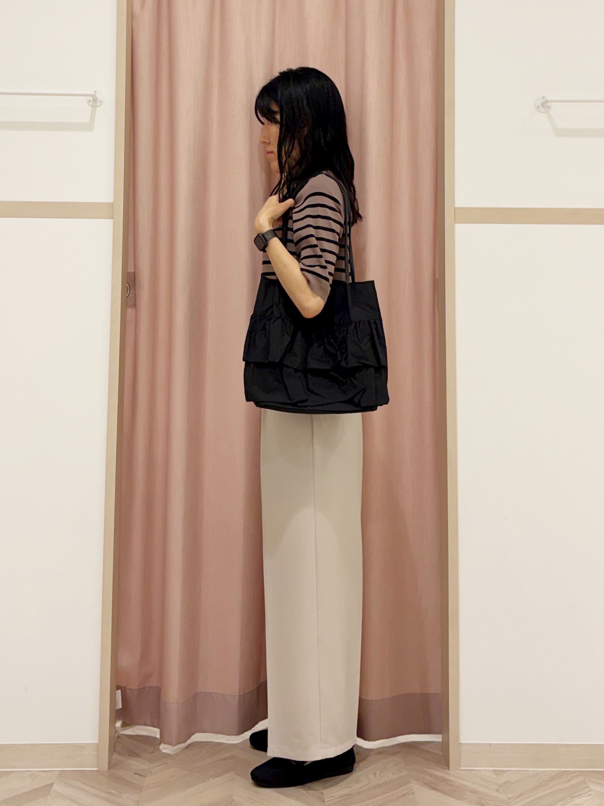 大西直穂さんの「SHOO･LA･RUE｜【ガンガン洗える/ひんやり/UV/毛玉になりにくい】二の腕見せない 5分袖ニット」を使ったコーディネート