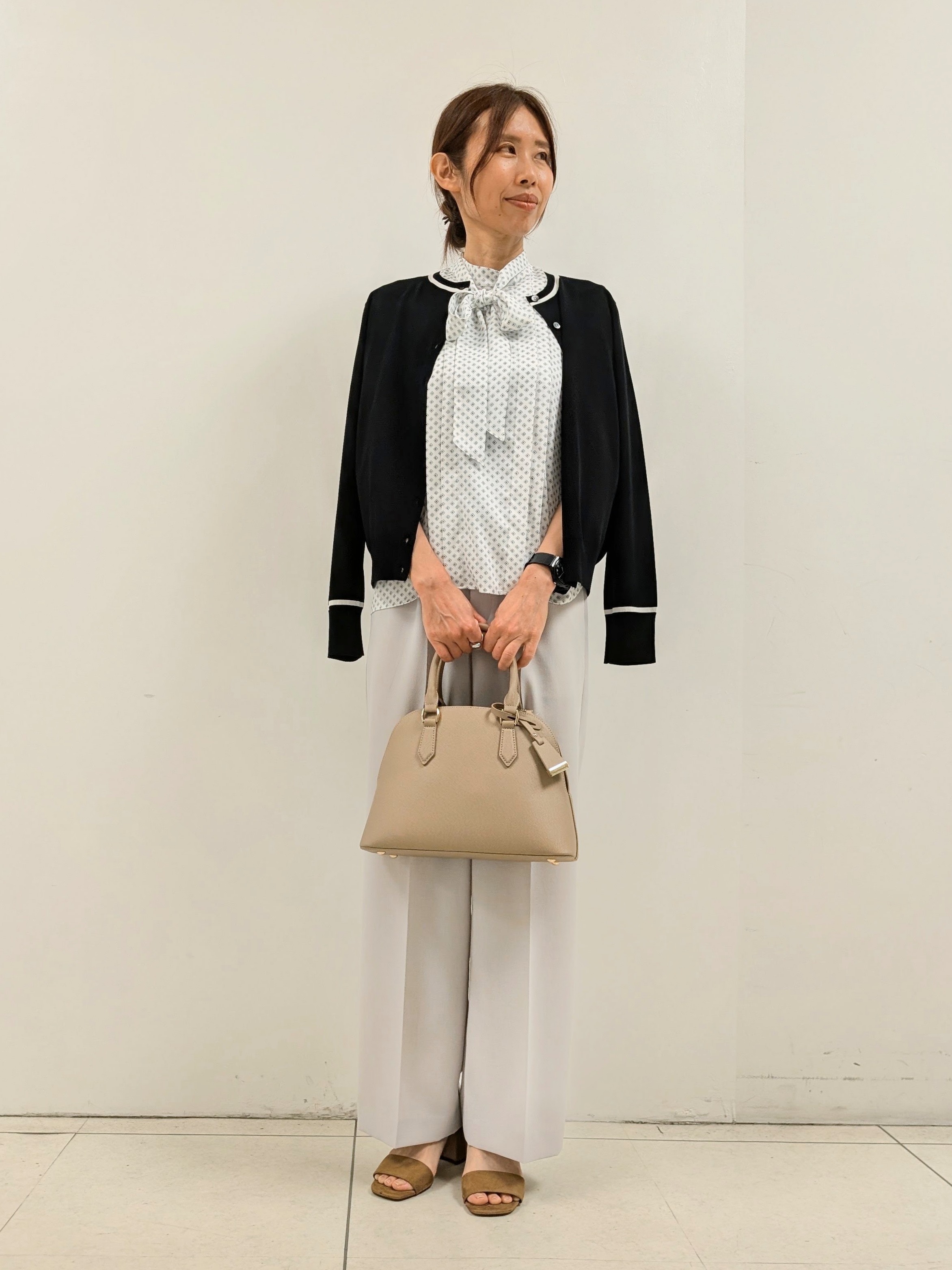 erikkoさんの「UNTITLED｜【秋の通勤羽織/セットアップ可/UVカット】エアリークール半袖ジャケット」を使ったコーディネート